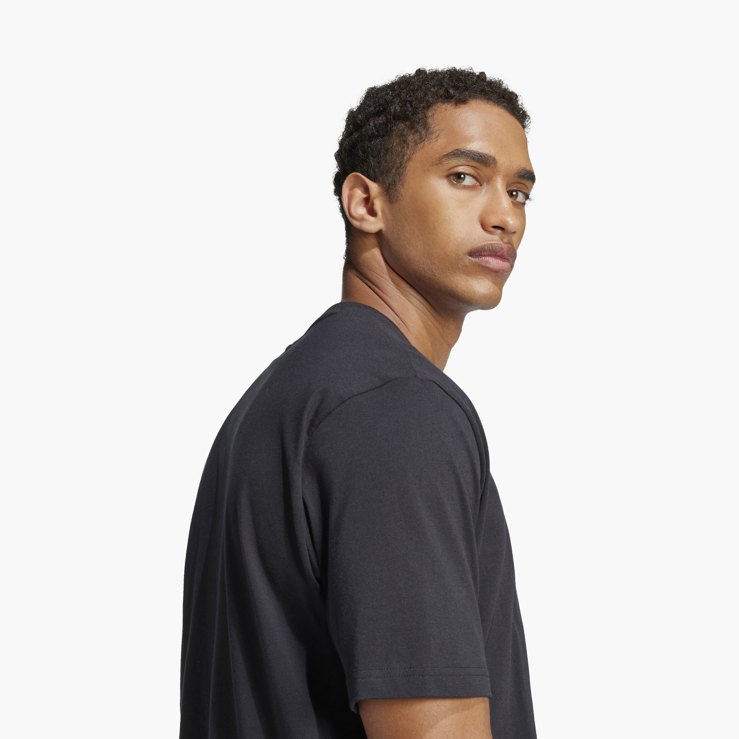 Adidas Men Essentials Single Jersey Linear Embroidered Logo T-Shirt | OE-men-clothing-sportswearandactivewear-tshirtsandpolos-image-4