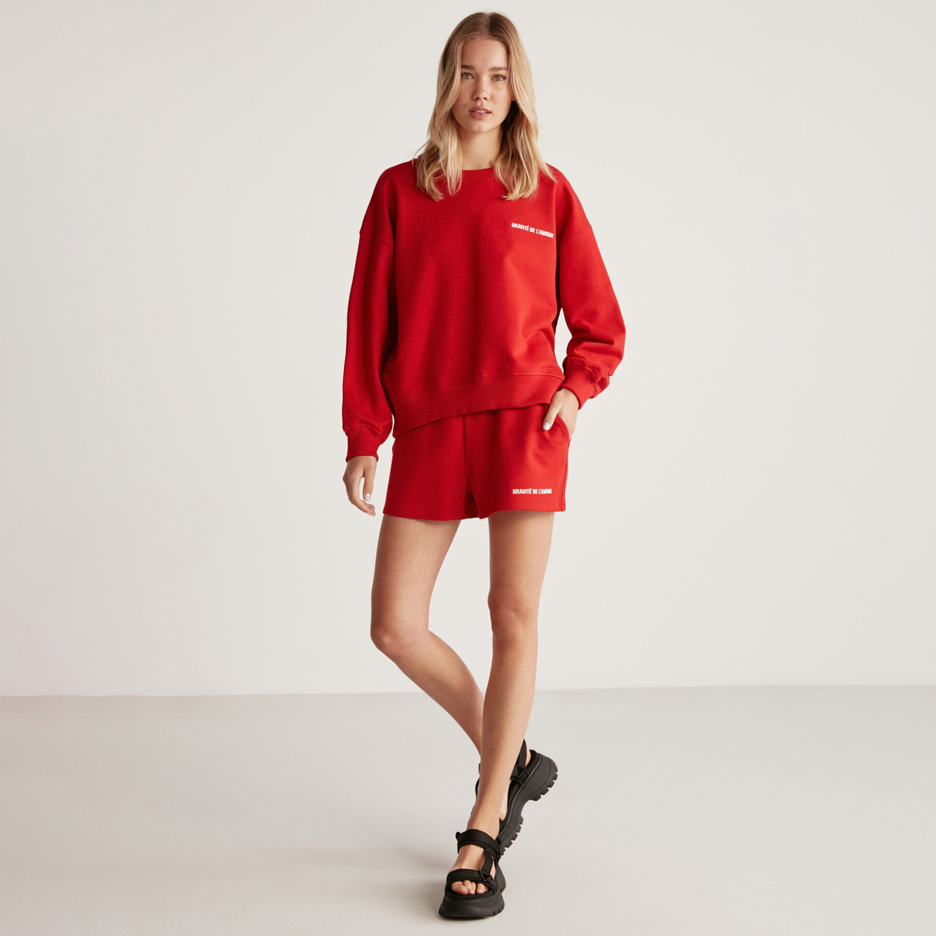 سويت شيرت نسائي باللون الأحمر من جريميلانج-women-winterwear-hoodiesandsweatshirts-sweatshirts-image-3