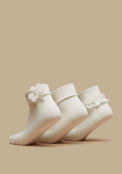 Textured Ankle Length Socks with Frills - Set of 3