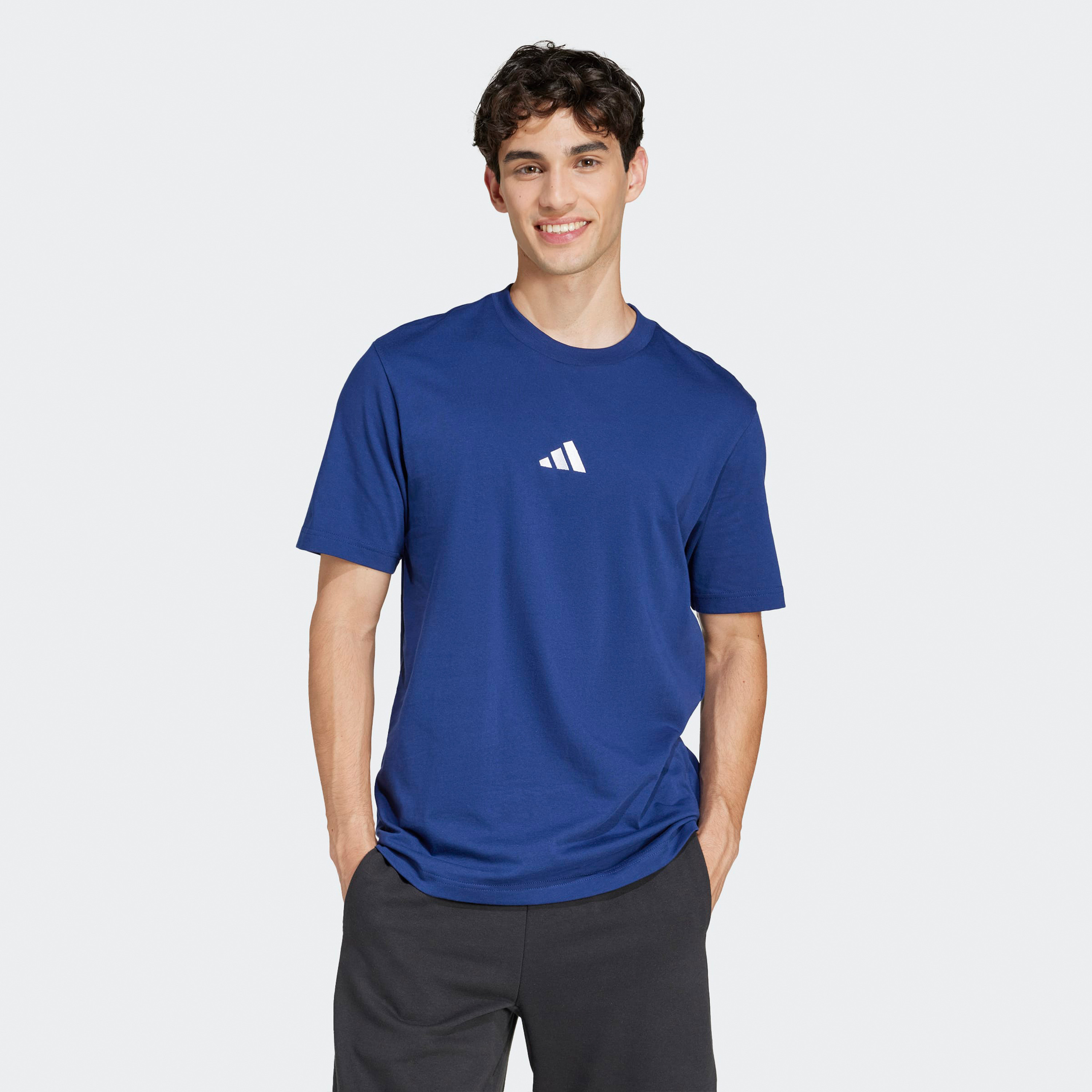 adidas Men Essentials Small Logo Single Jersey-men-clothing-sportswearandactivewear-tshirtsandpolos-image-1