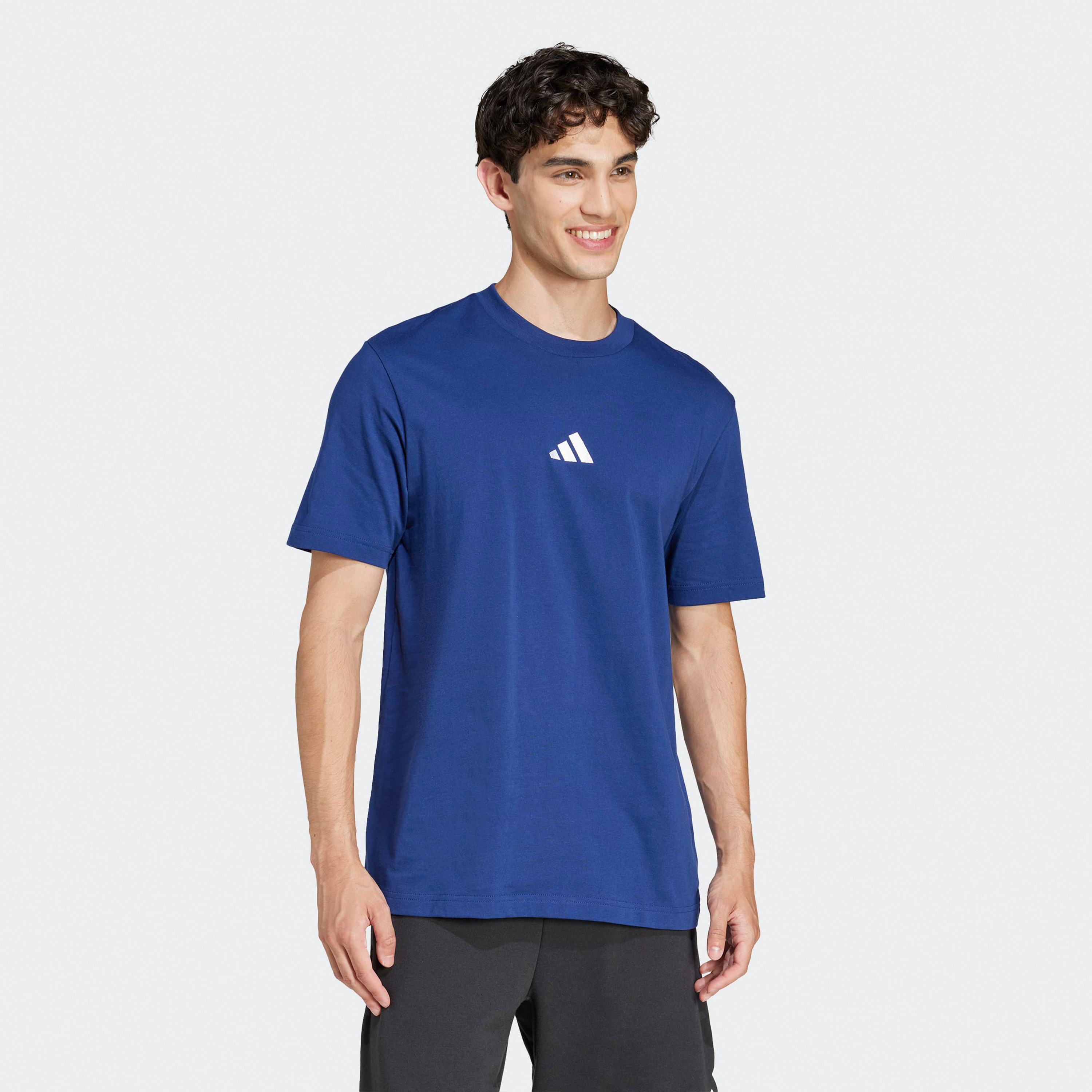 adidas Men Essentials Small Logo Single Jersey-men-clothing-sportswearandactivewear-tshirtsandpolos-image-2