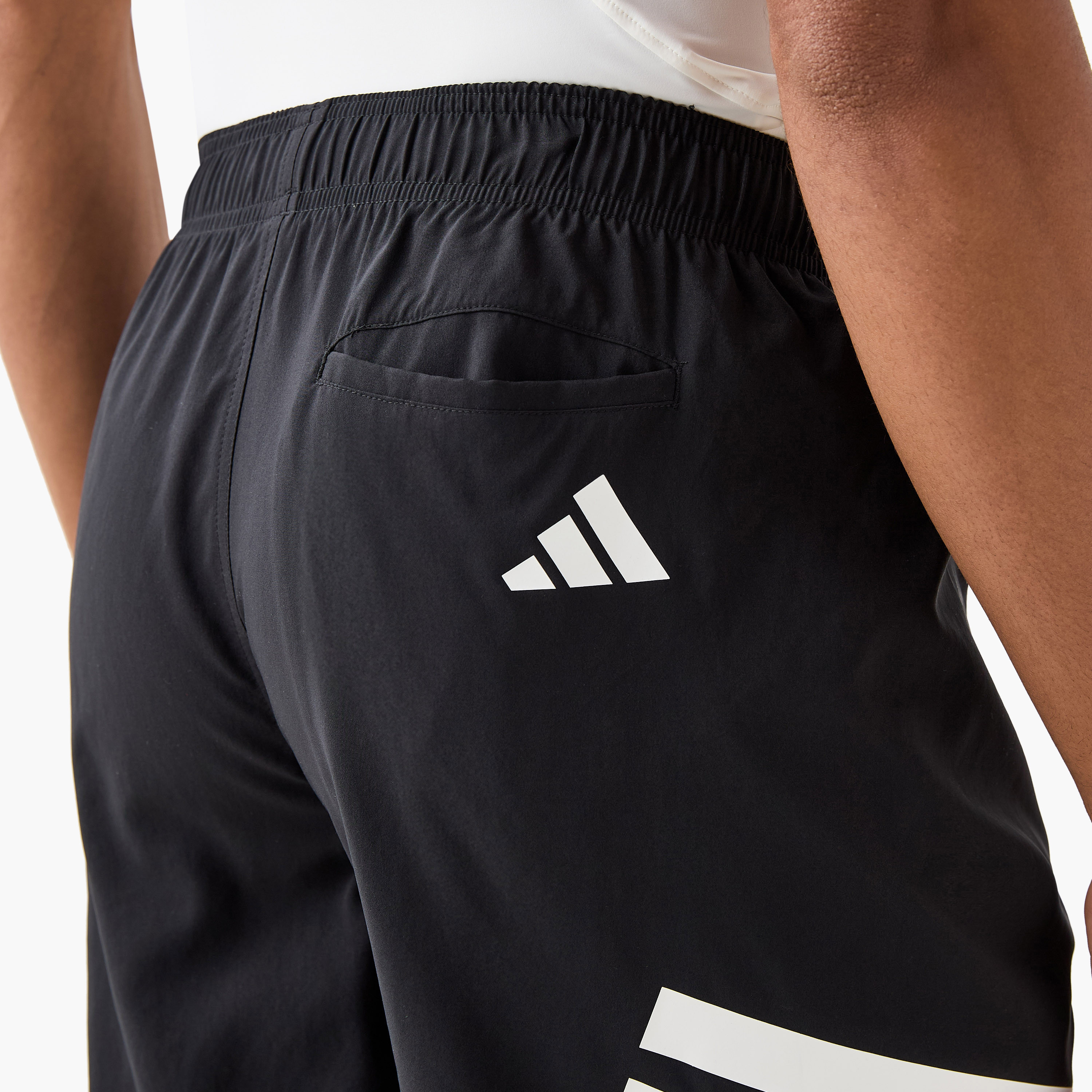أديداس - شورت سباحة بثلاثة خطوط مقاس 8 انش - للرجال-men-clothing-bottoms-shorts-image-7