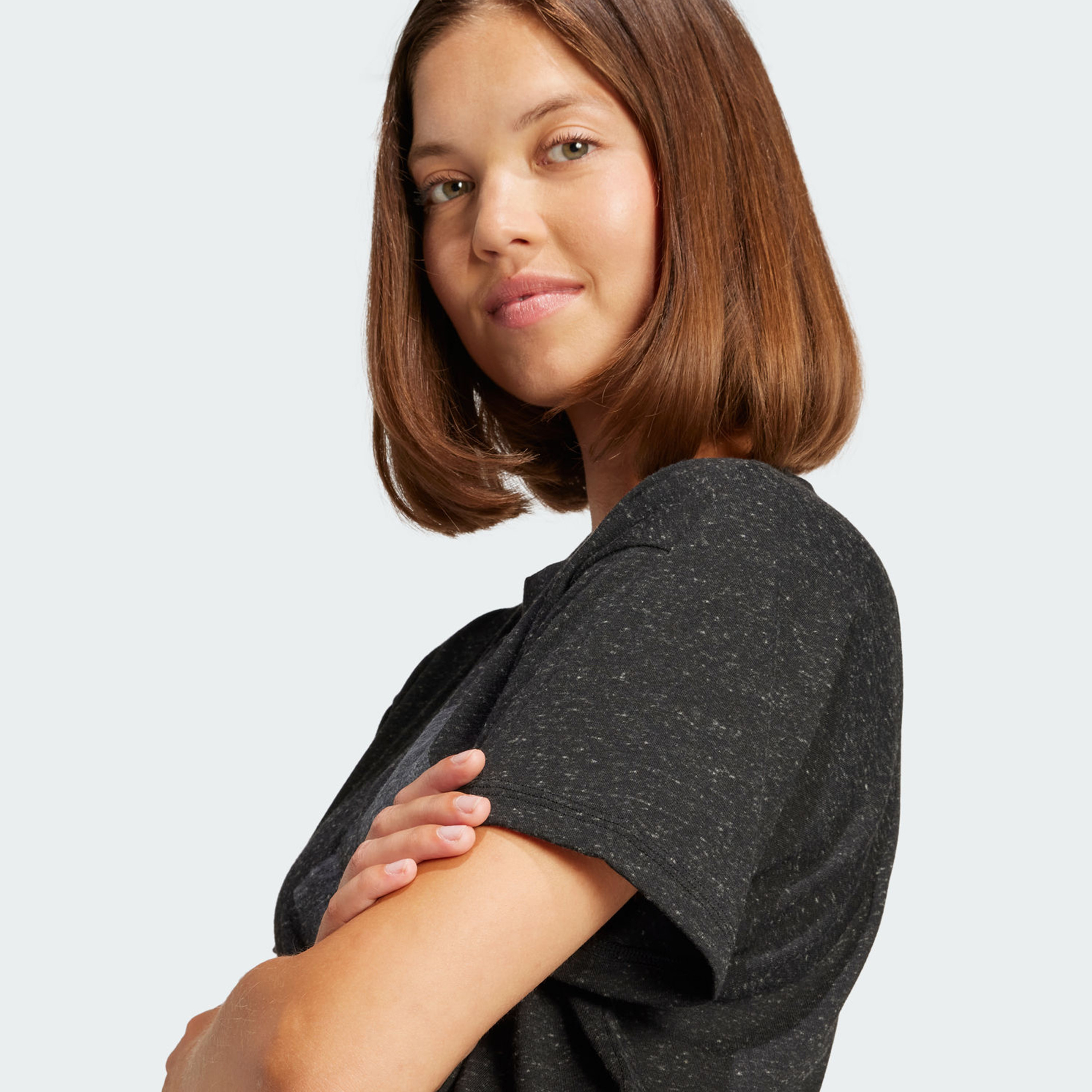 أديداس - تيشيرت إسينشالز وينرز للنساء JG8696 | OE-sports-women-clothing-tshirtsandvests-image-4