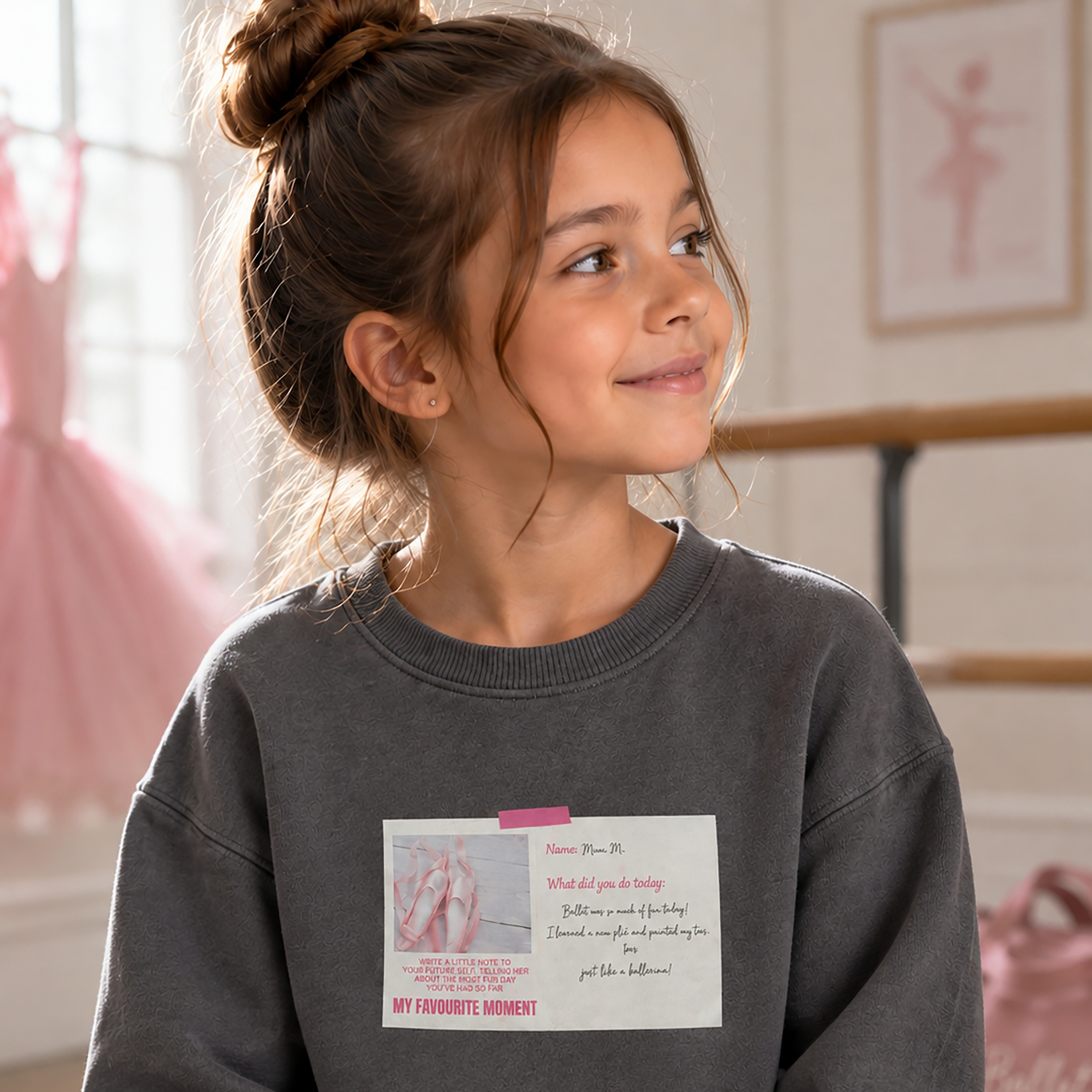 سويت شيرت بياقة مستديرة وأكمام طويلة برسمة من فيكتور أند جين-girls-clothing-sweatshirts-image-4