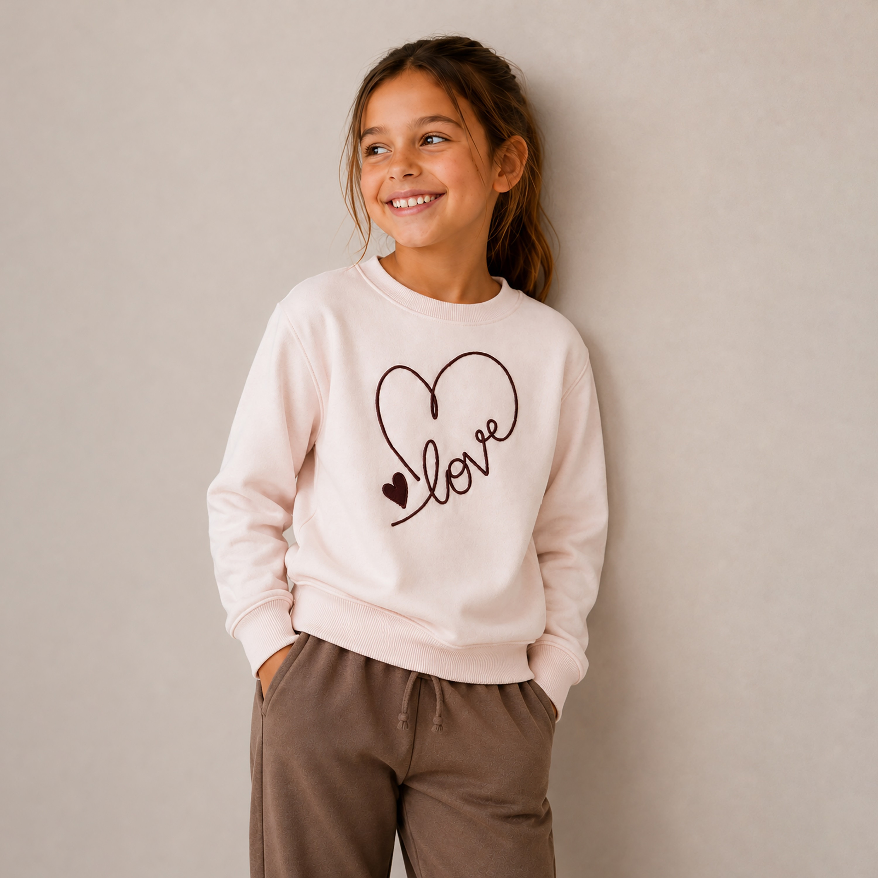 سويت شيرت بياقة مستديرة وأكمام طويلة مع تطريز من فيكتور أند جين-girls-clothing-sweatshirts-image-2