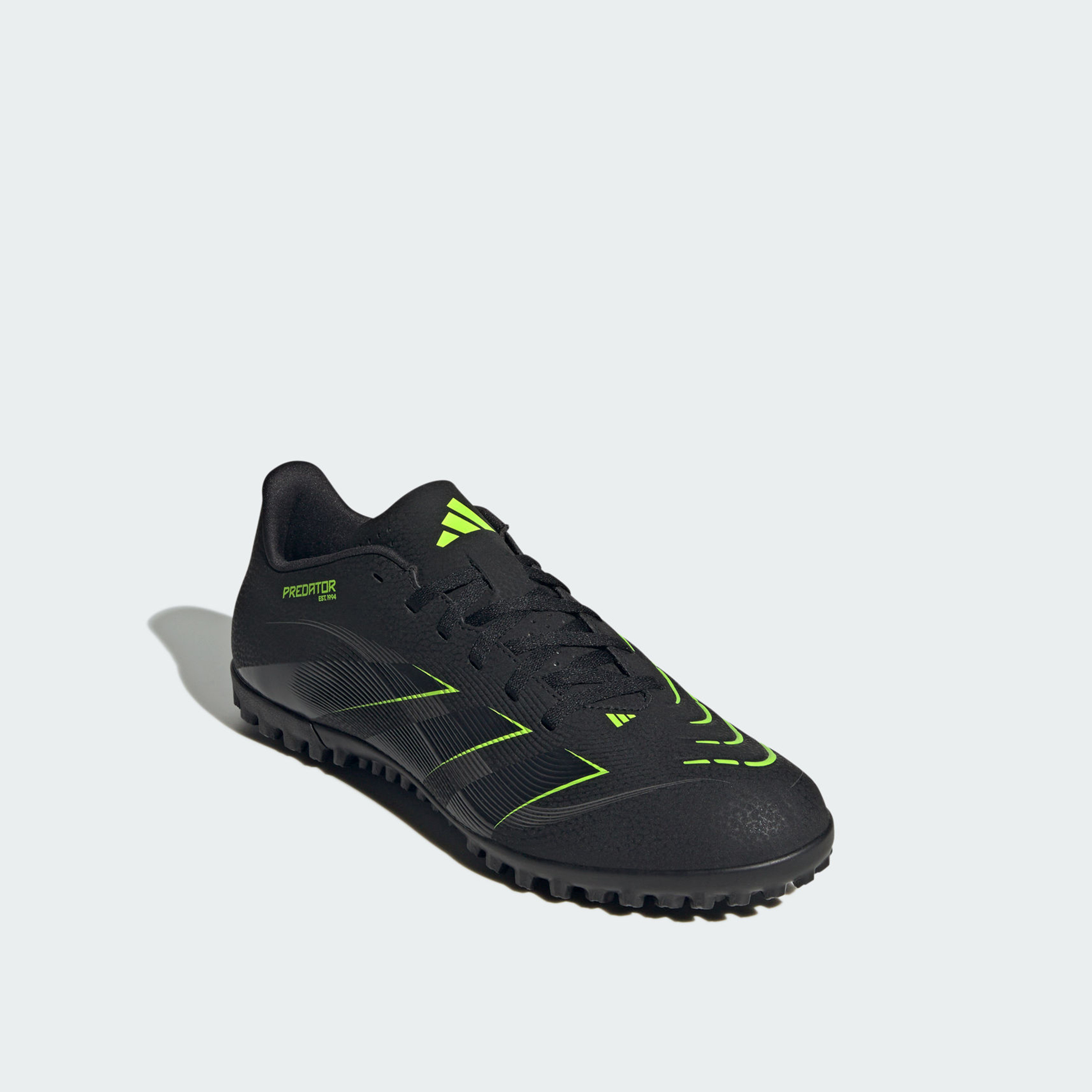 أديداس - حذاء كرة القدم بريداتور كلوب تي إف برباط لملاعب العشب الصناعي للرجال | OE-sports-men-shoes-image-1