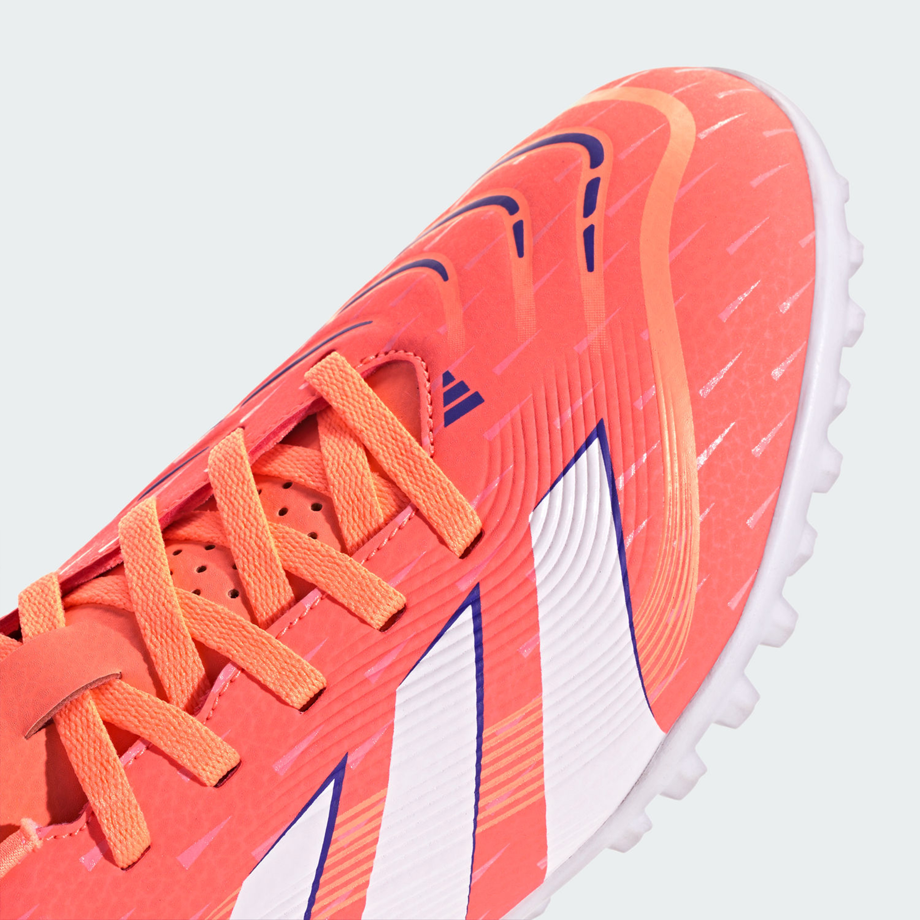 أديداس - حذاء كرة القدم بريداتور كلوب تي إف برباط لملاعب العشب الصناعي للرجال | OE-sports-men-shoes-image-15