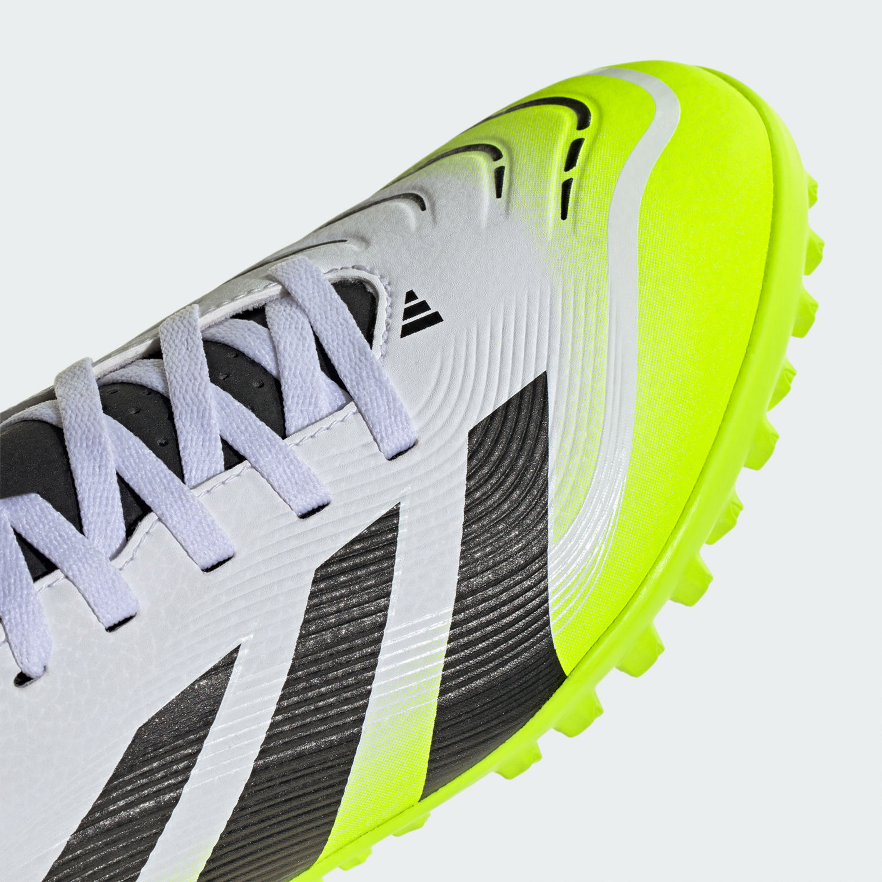 أديداس - حذاء كرة القدم بريداتور كلوب تي إف برباط لملاعب العشب الصناعي للرجال | OE-sports-men-shoes-image-23