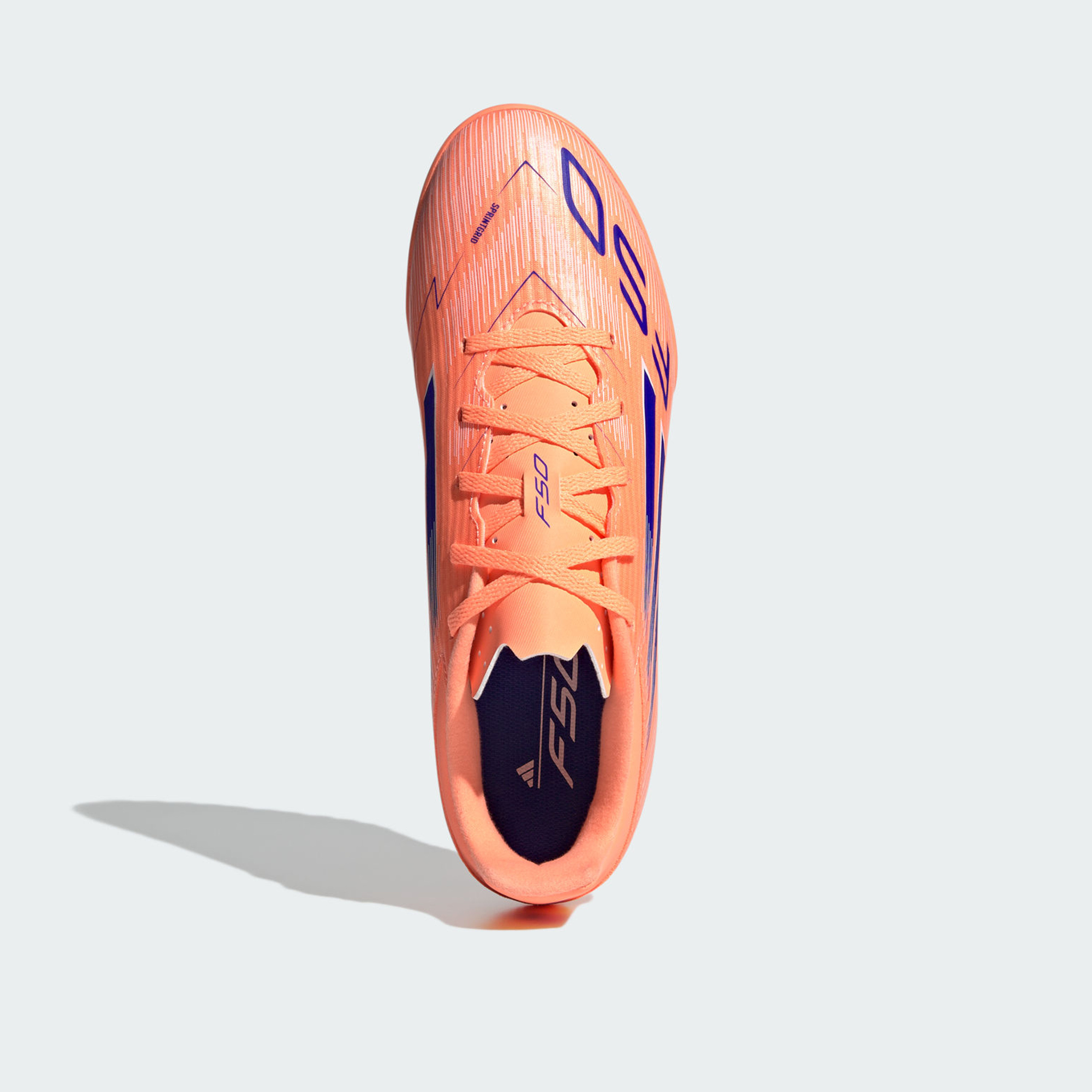 أديداس - حذاء كرة القدم F50 كلوب تي أف برباط لملاعب العشب الصناعي للرجال JI0024 | OE-sports-men-shoes-image-4