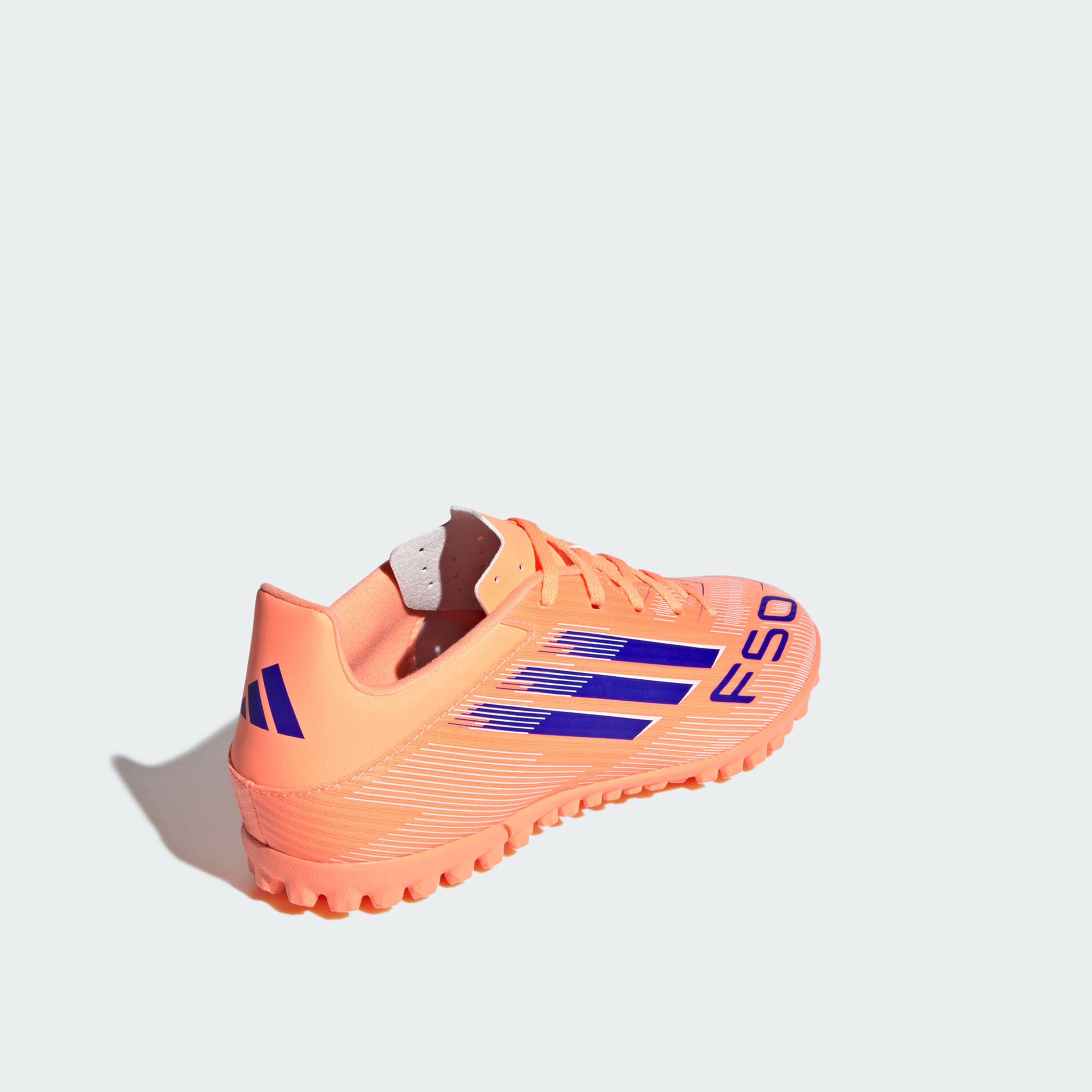 أديداس - حذاء كرة القدم F50 كلوب تي أف برباط لملاعب العشب الصناعي للرجال JI0024 | OE-sports-men-shoes-image-5