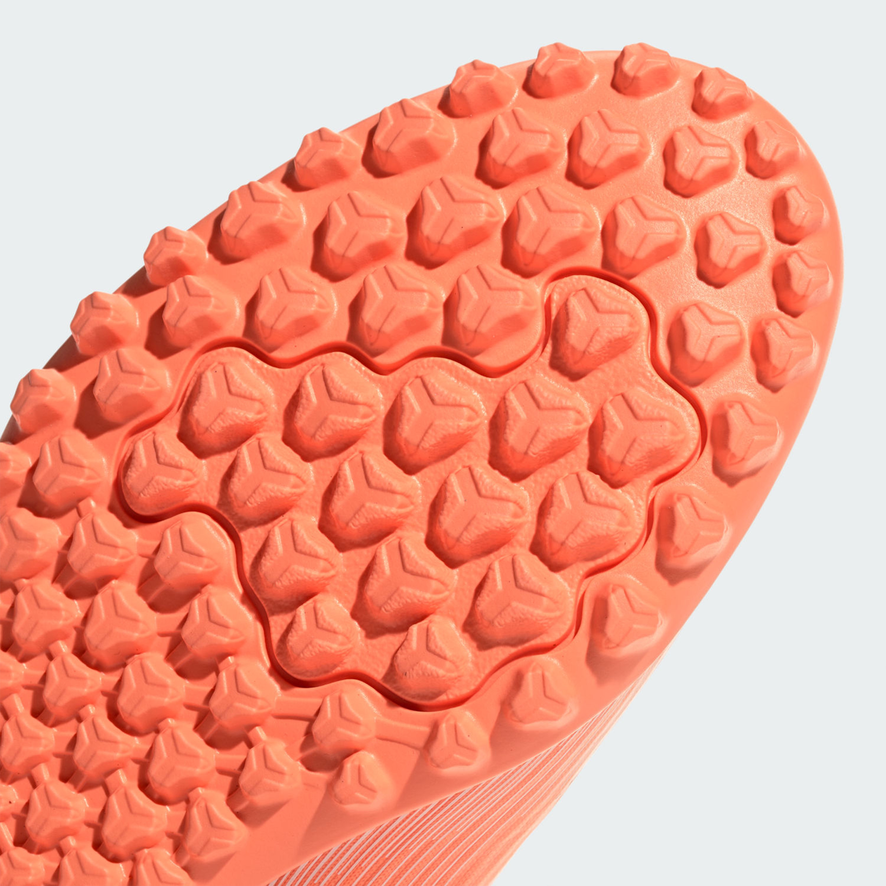 أديداس - حذاء كرة القدم F50 كلوب تي أف برباط لملاعب العشب الصناعي للرجال JI0024 | OE-sports-men-shoes-image-6