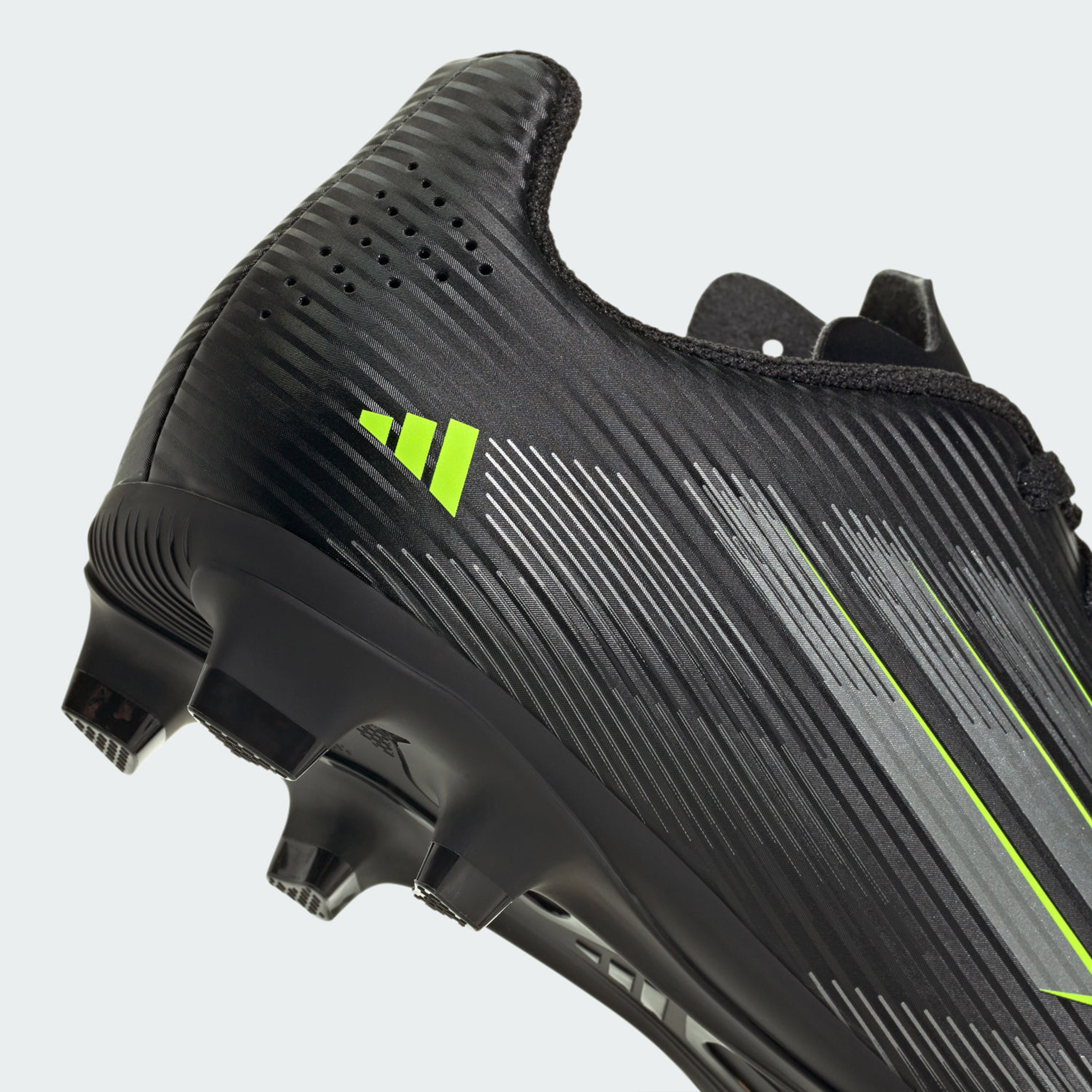 أديداس - حذاء كرة القدم F50 كلوب للأطفال برباط للأرضيات الصلبة/المتعددة JI0027 | OE-sports-gear-football-shoes-firmground-image-7