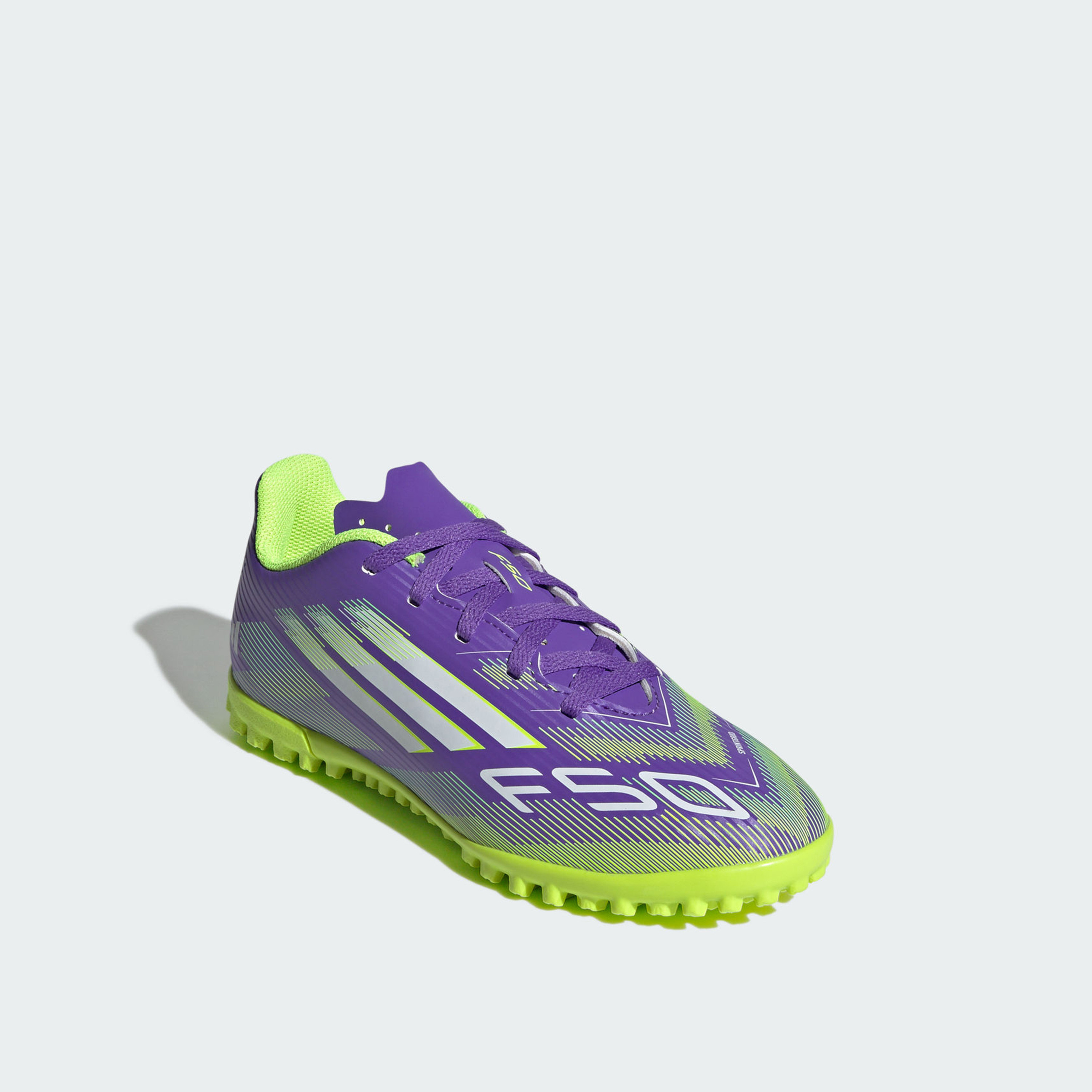 حذاء كرة قدم خفيف الوزن برباط إف50 كلوب تي إف للأطفال من أديداس-sports-boys-shoes-image-10