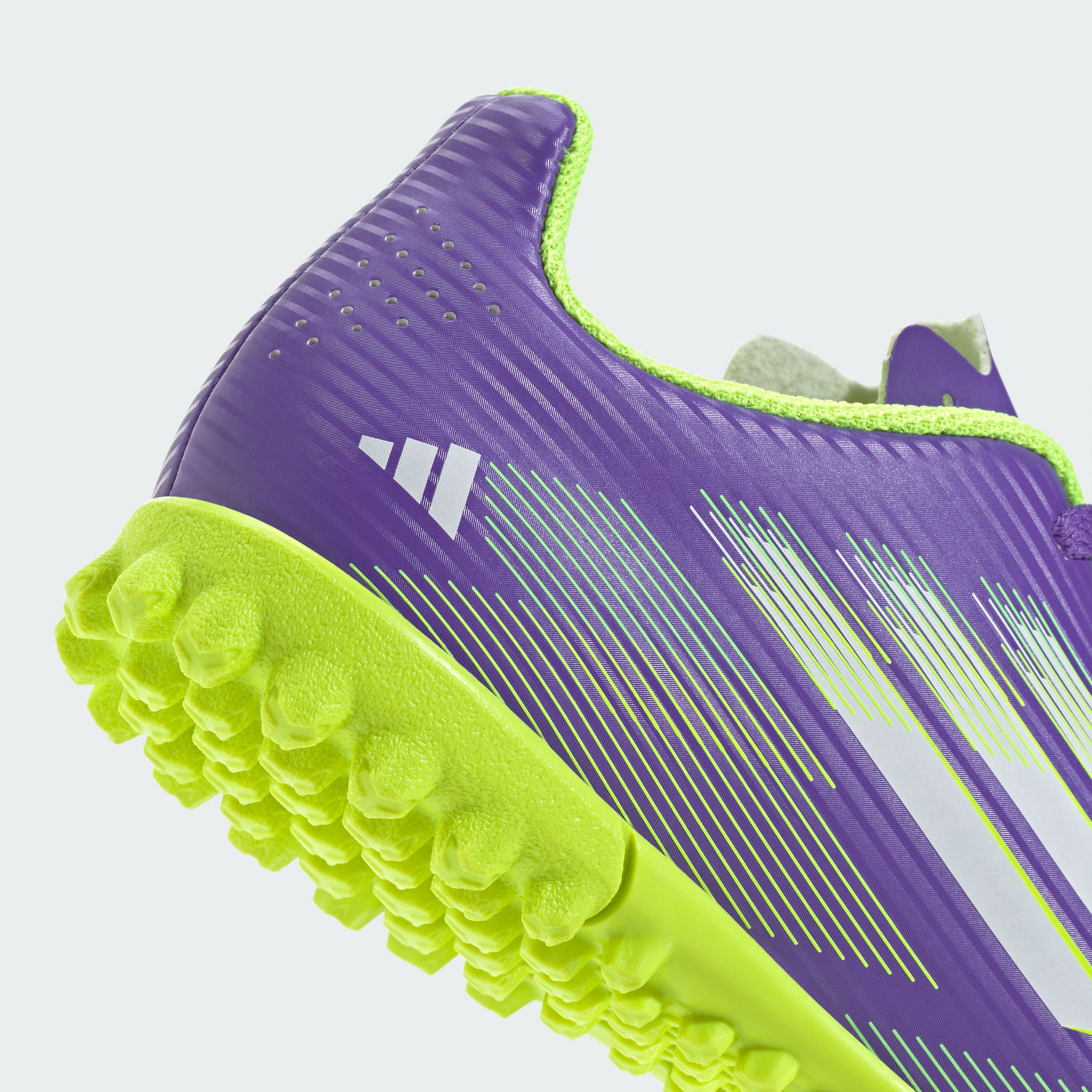 حذاء كرة قدم خفيف الوزن برباط إف50 كلوب تي إف للأطفال من أديداس-sports-boys-shoes-image-7