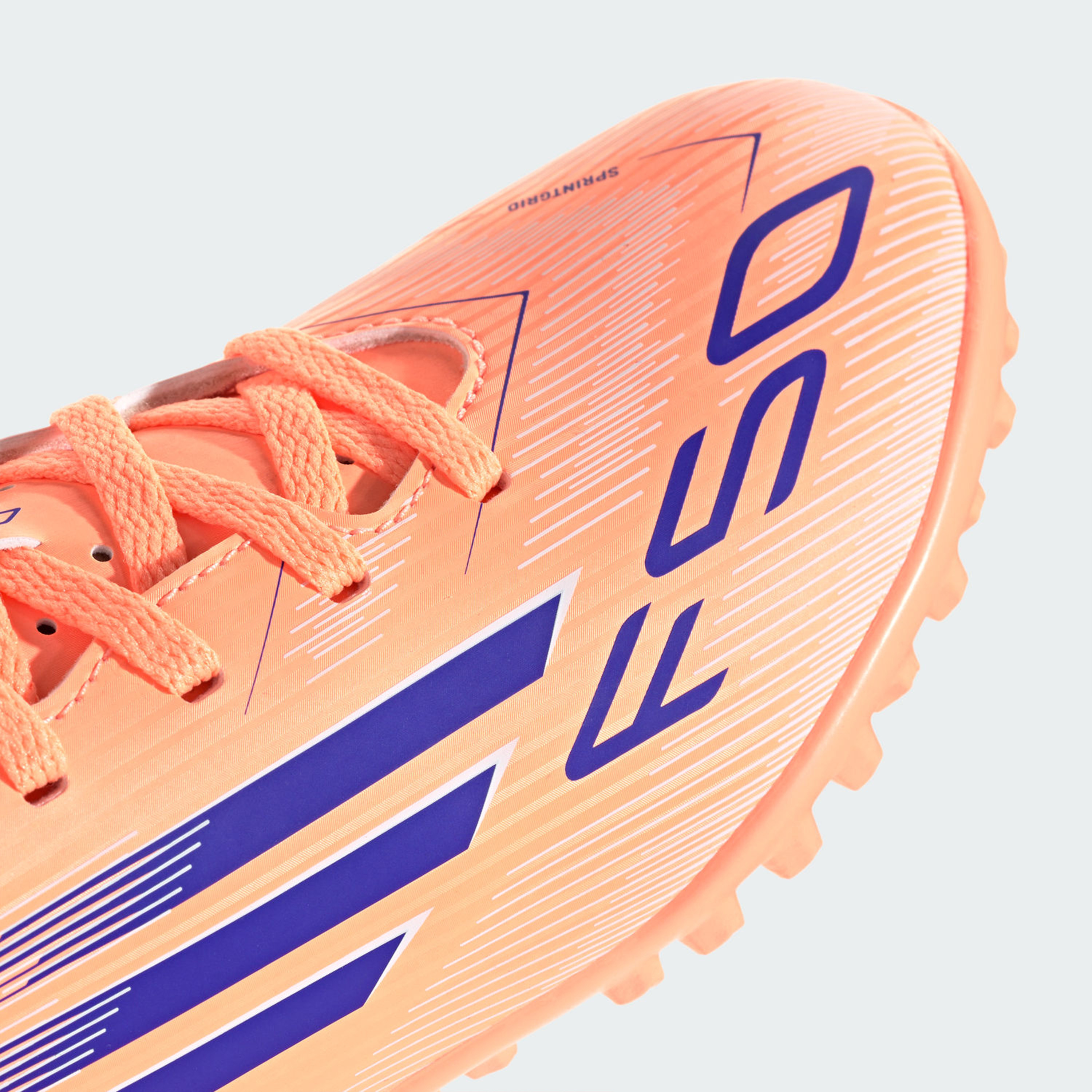 حذاء كرة قدم خفيف الوزن برباط إف50 كلوب تي إف للأطفال من أديداس-sports-boys-shoes-image-25