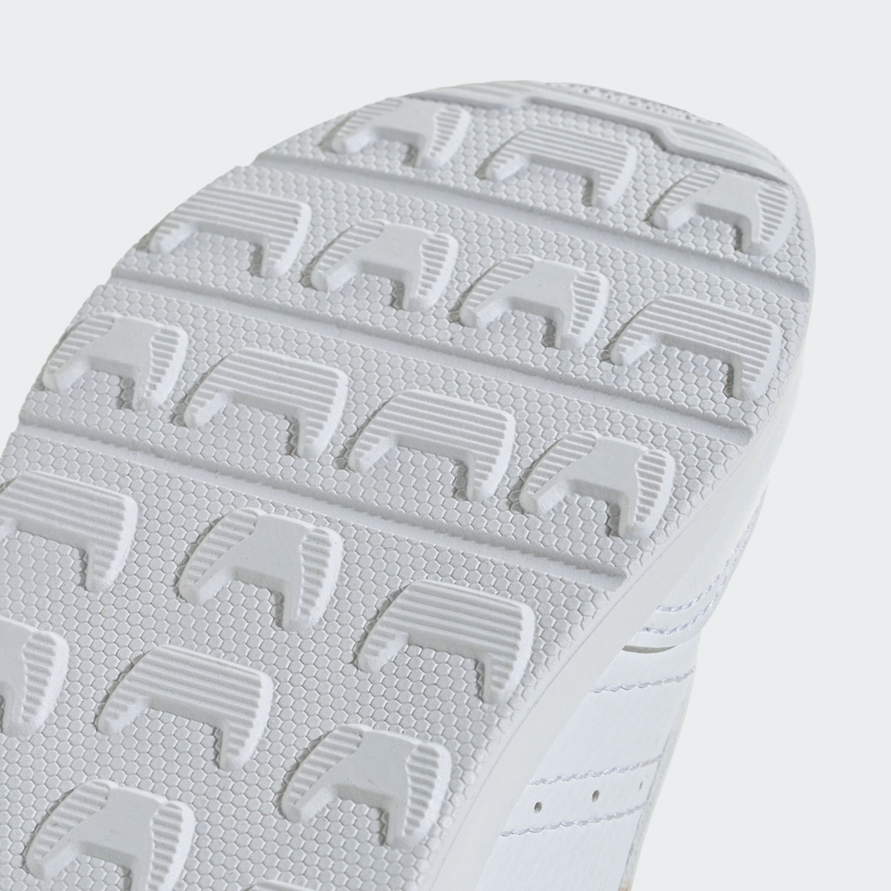 أديداس - حذاء رياضي تينسور سويتش للبنات الصغيرات بشريط فيلكرو JI1050 | OE-baby-girls-shoes-closedshoes-image-8