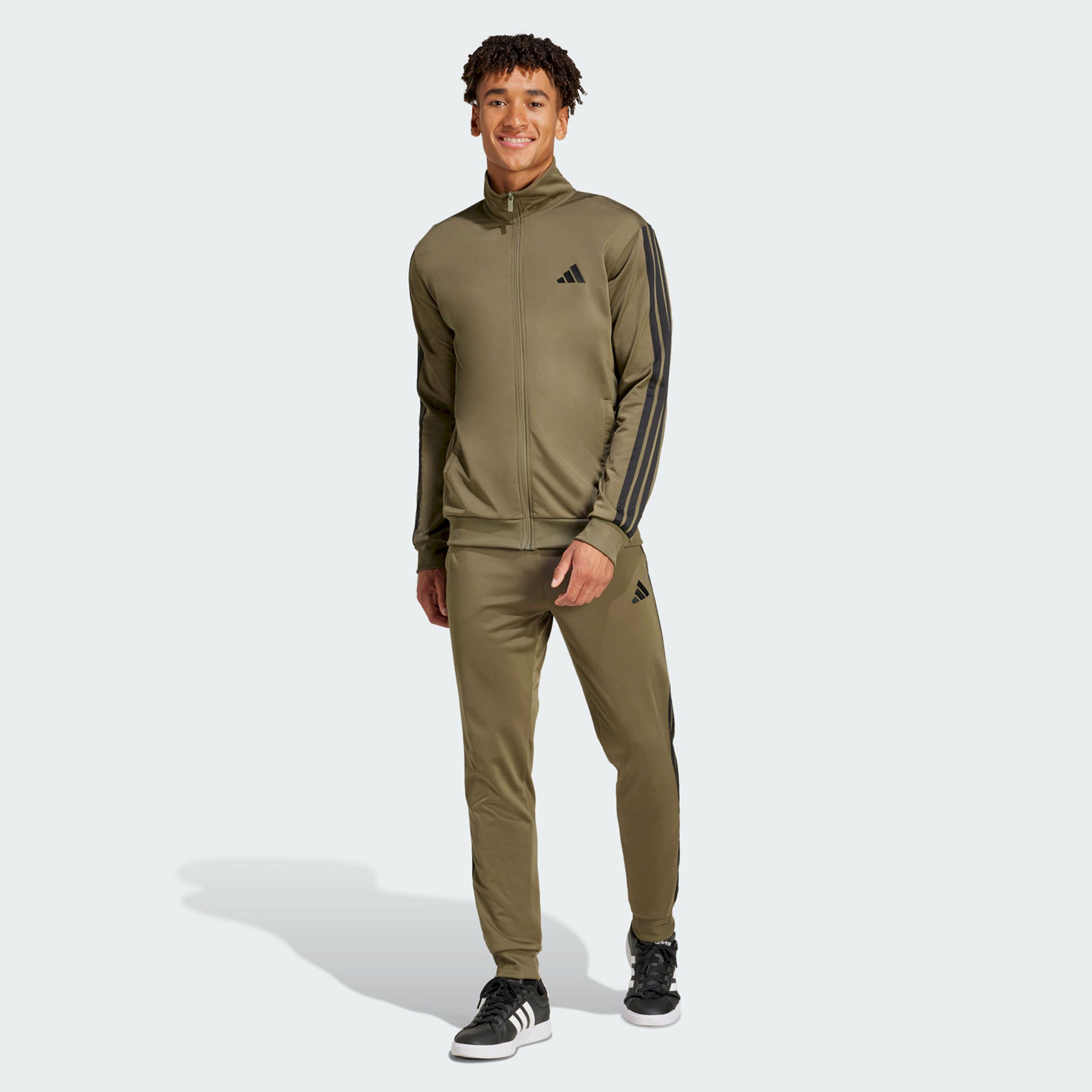 أديداس - بدلة رياضية بيسك تريكو بثلاثة خطوط للرجال | OE-men-clothing-sportswearandactivewear-tracksuits-image-1