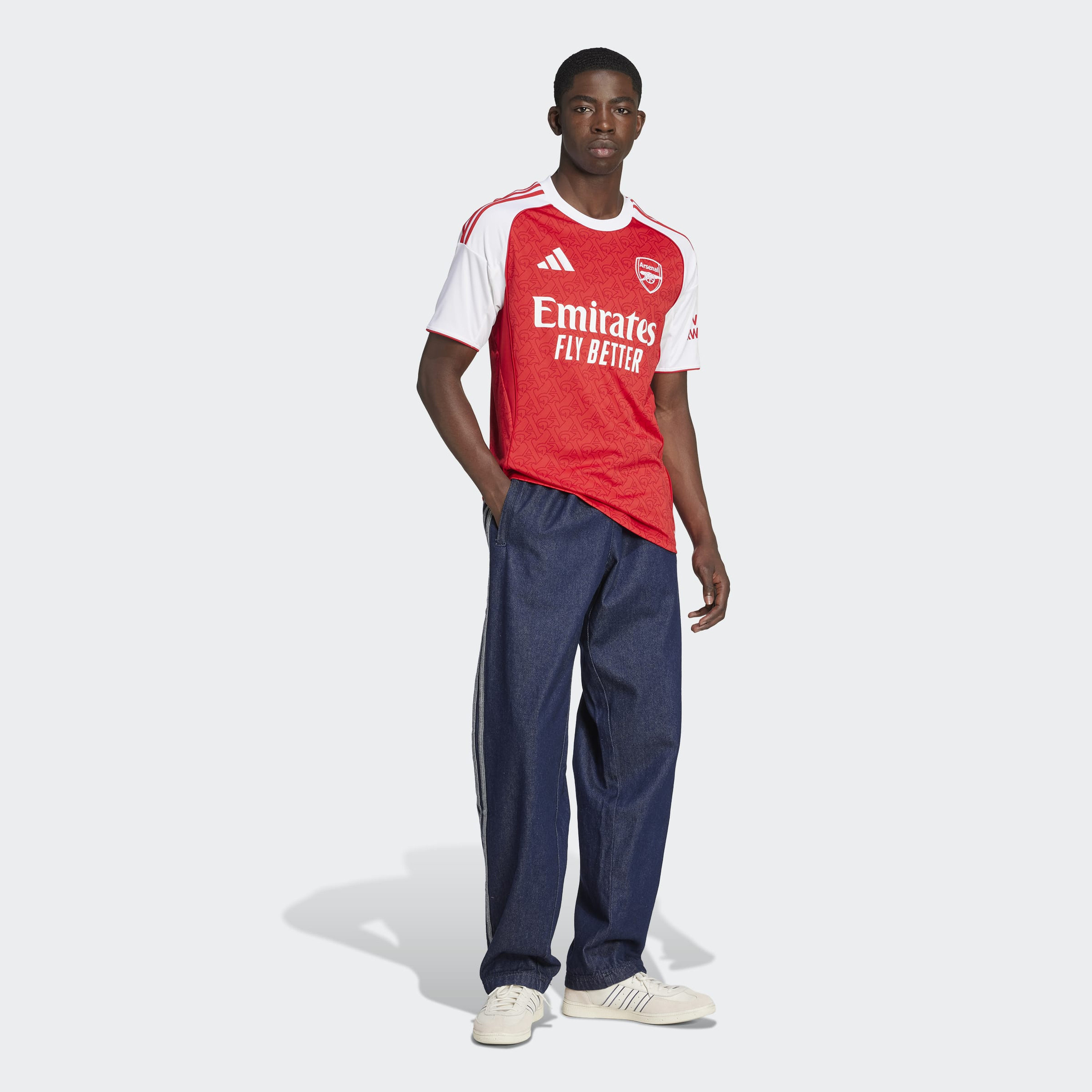 اديداس - قميص أرسنال الأساسي للرجال لموسم 25/26 بأكمام قصيرة-men-clothing-sportswearandactivewear-tshirtsandpolos-image-2