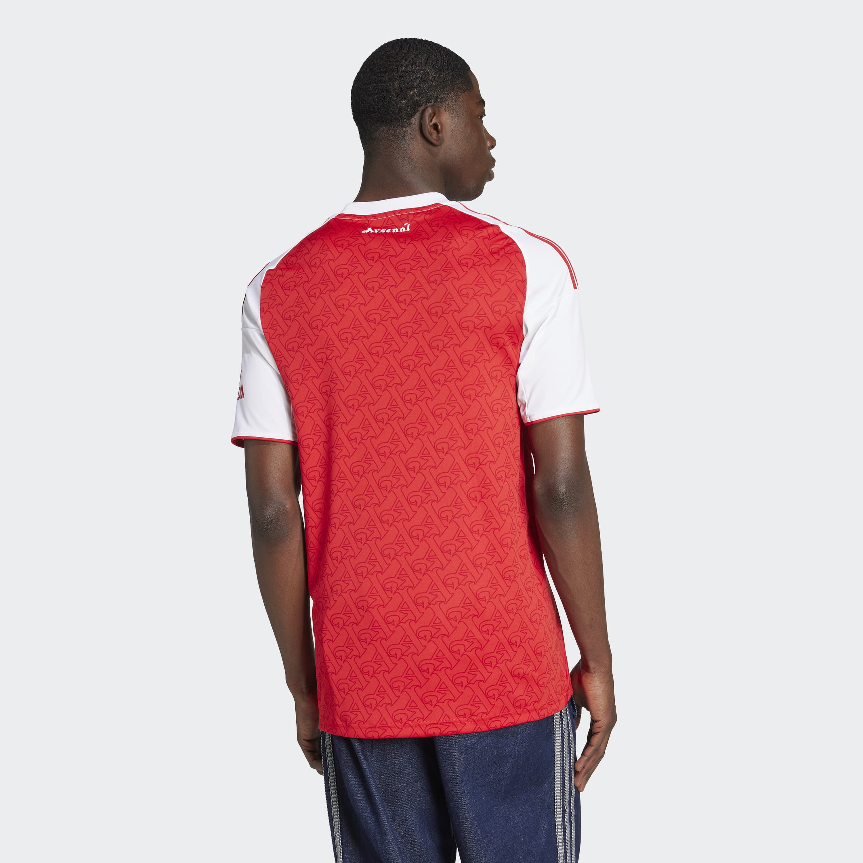اديداس - قميص أرسنال الأساسي للرجال لموسم 25/26 بأكمام قصيرة-men-clothing-sportswearandactivewear-tshirtsandpolos-image-3