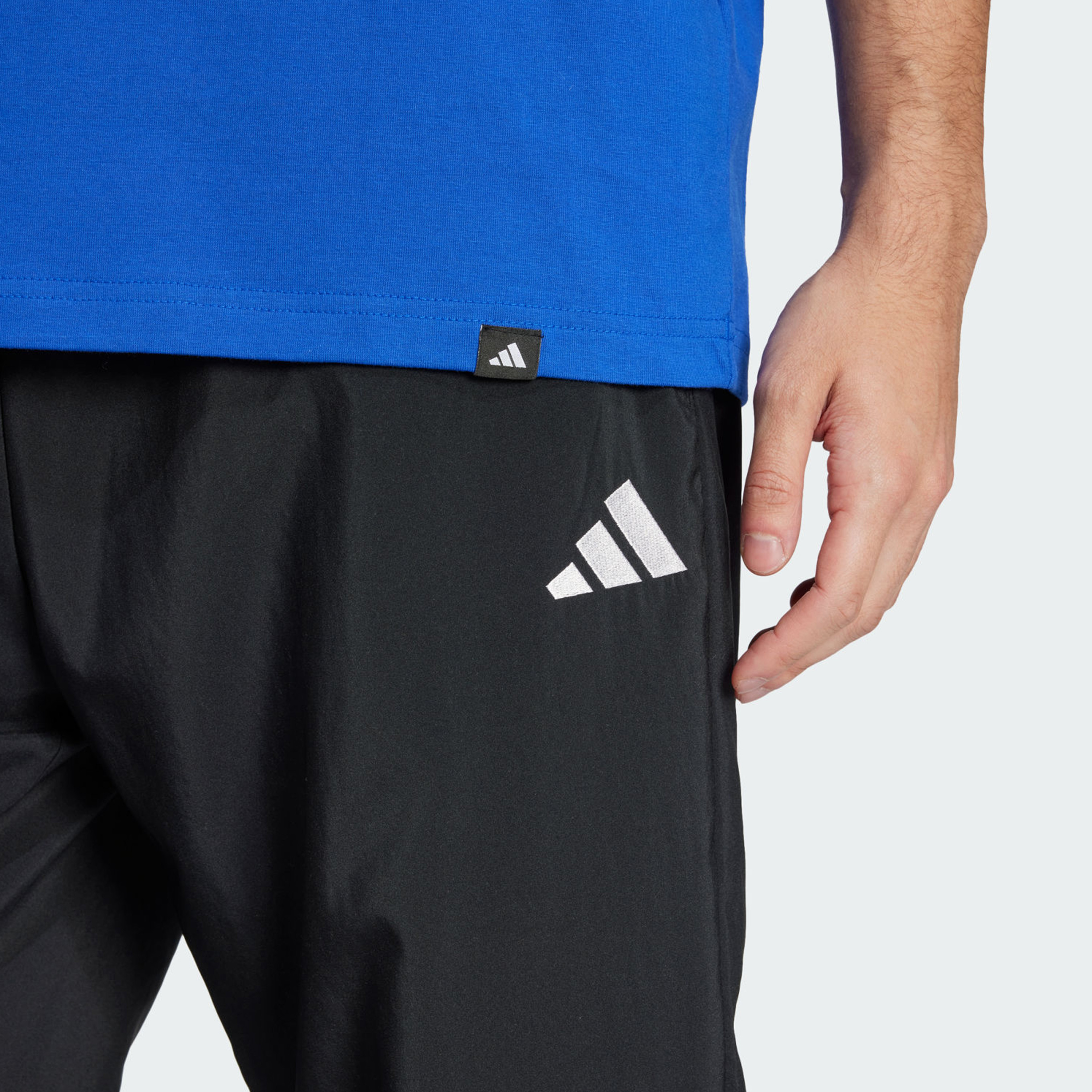 adidas Men's Logo Graphic Tee JJ3933 | OE-men-clothing-sportswearandactivewear-tshirtsandpolos-image-4