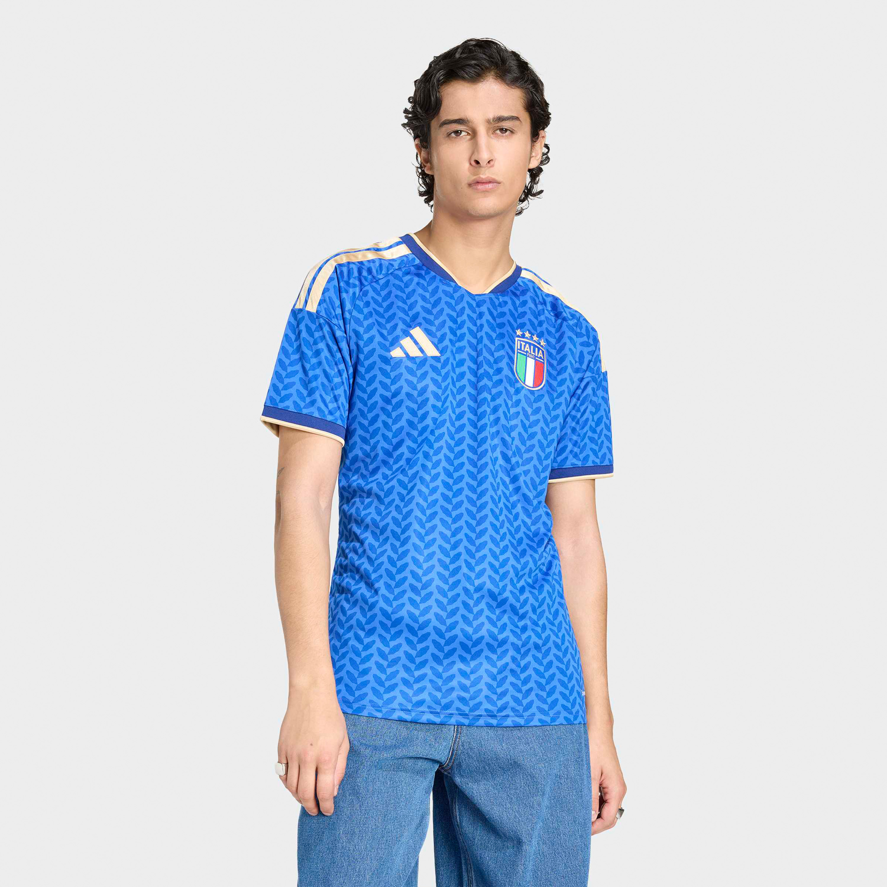 اديداس - قميص المنتخب الإيطالي الأساسي للرجال لكأس العالم FIFA 2026-men-clothing-sportswearandactivewear-tshirtsandpolos-image-1