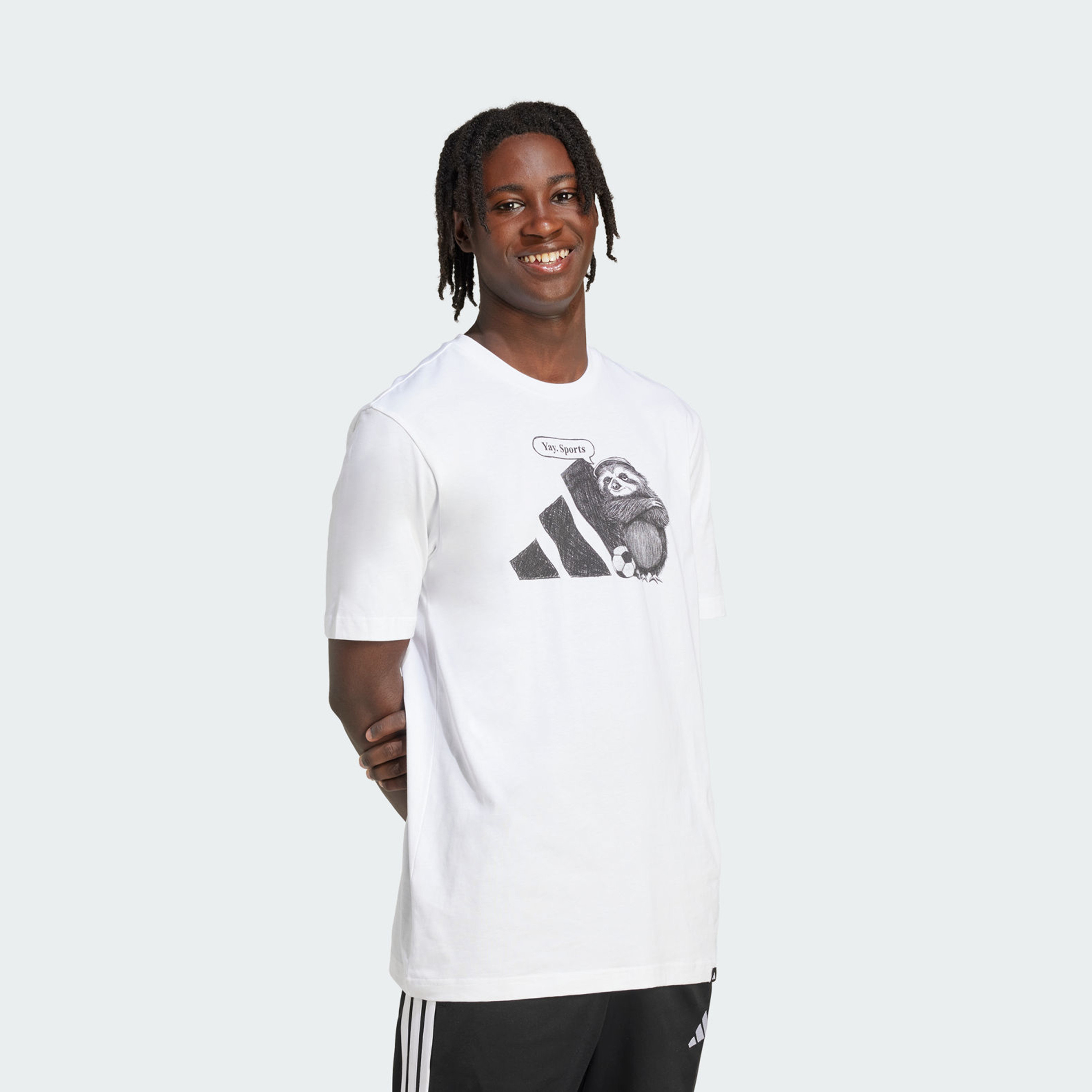 أديداس - تيشيرت جرافيكي ياي سبورتس للرجال | OE-men-clothing-sportswearandactivewear-tshirtsandpolos-image-2