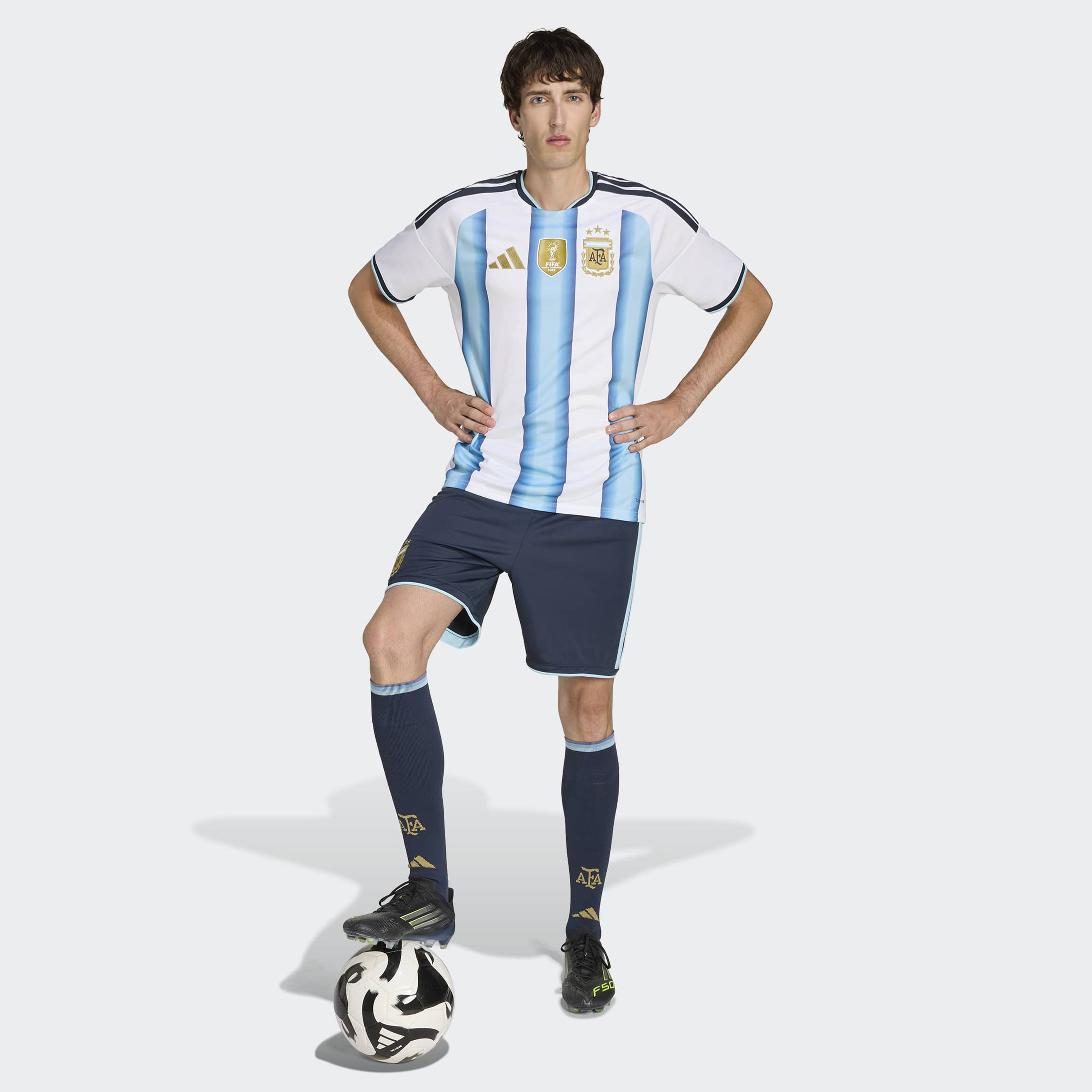 اديداس - شورت المنتخب الارجنتيني 26 الرسمي للرجال-men-clothing-bottoms-shorts-image-4