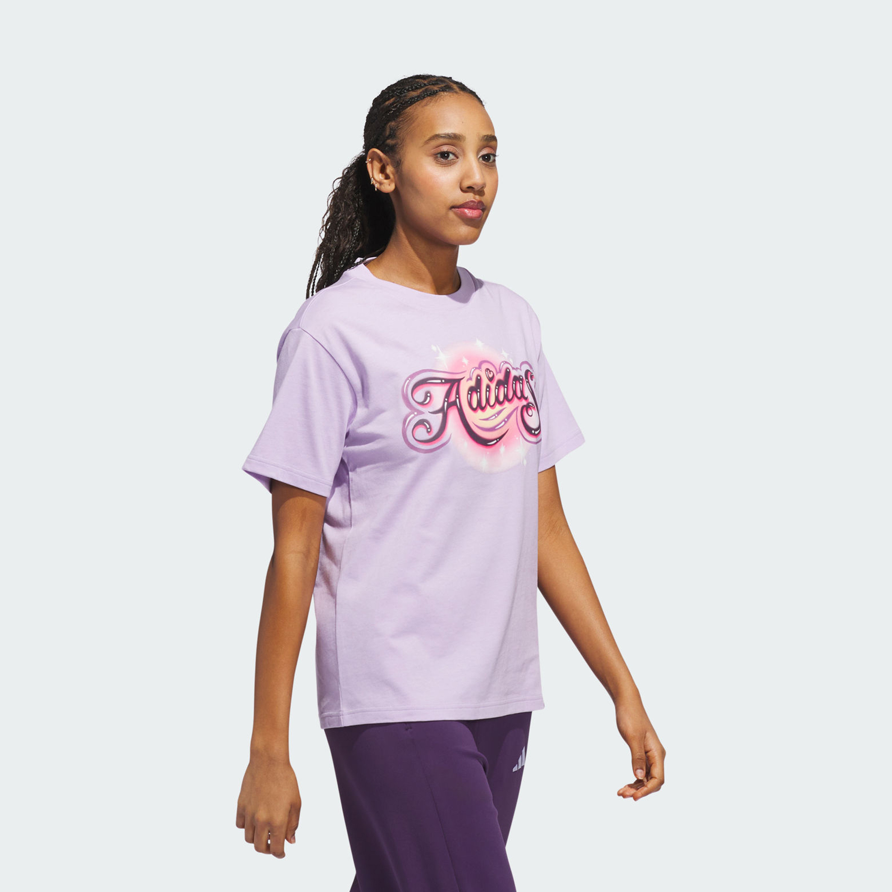أديداس - تي شيرت جرافيكي ايربراش للنساء | OE-women-clothing-tshirts-image-2