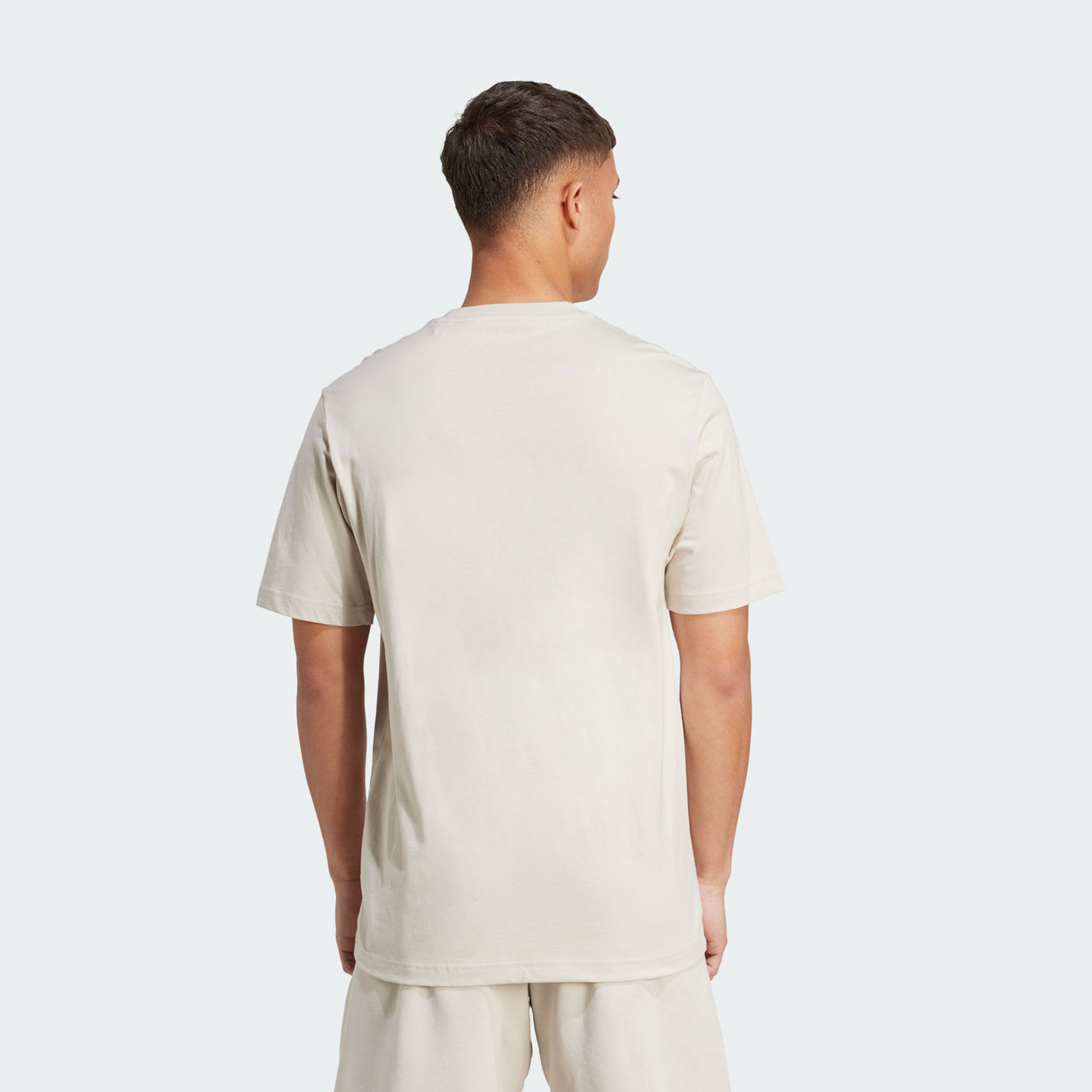 أديداس - تيشيرت جرافيكي كوليجيت لاينيج للرجال | OE-men-clothing-sportswearandactivewear-tshirtsandpolos-image-3