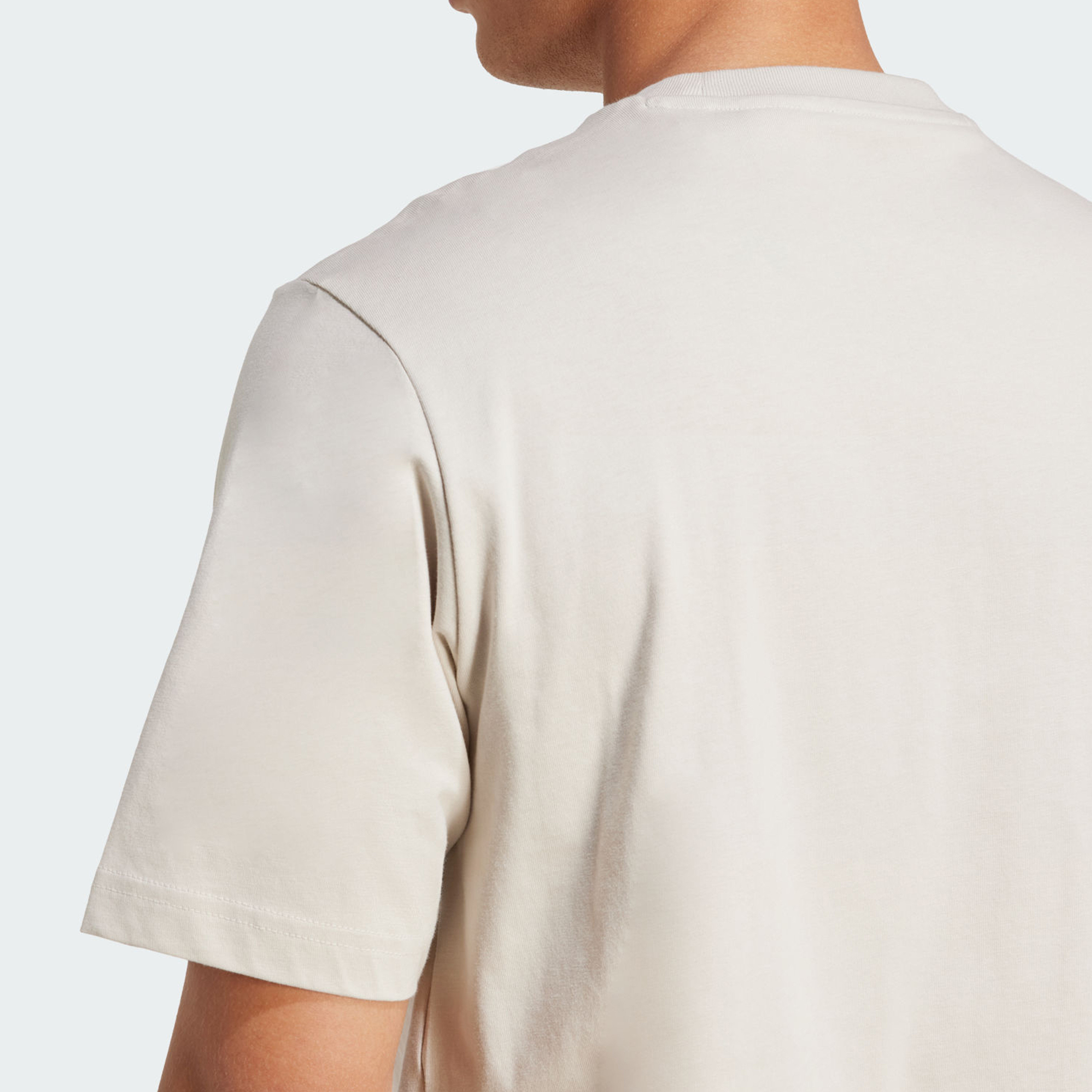 أديداس - تيشيرت جرافيكي كوليجيت لاينيج للرجال | OE-men-clothing-sportswearandactivewear-tshirtsandpolos-image-4
