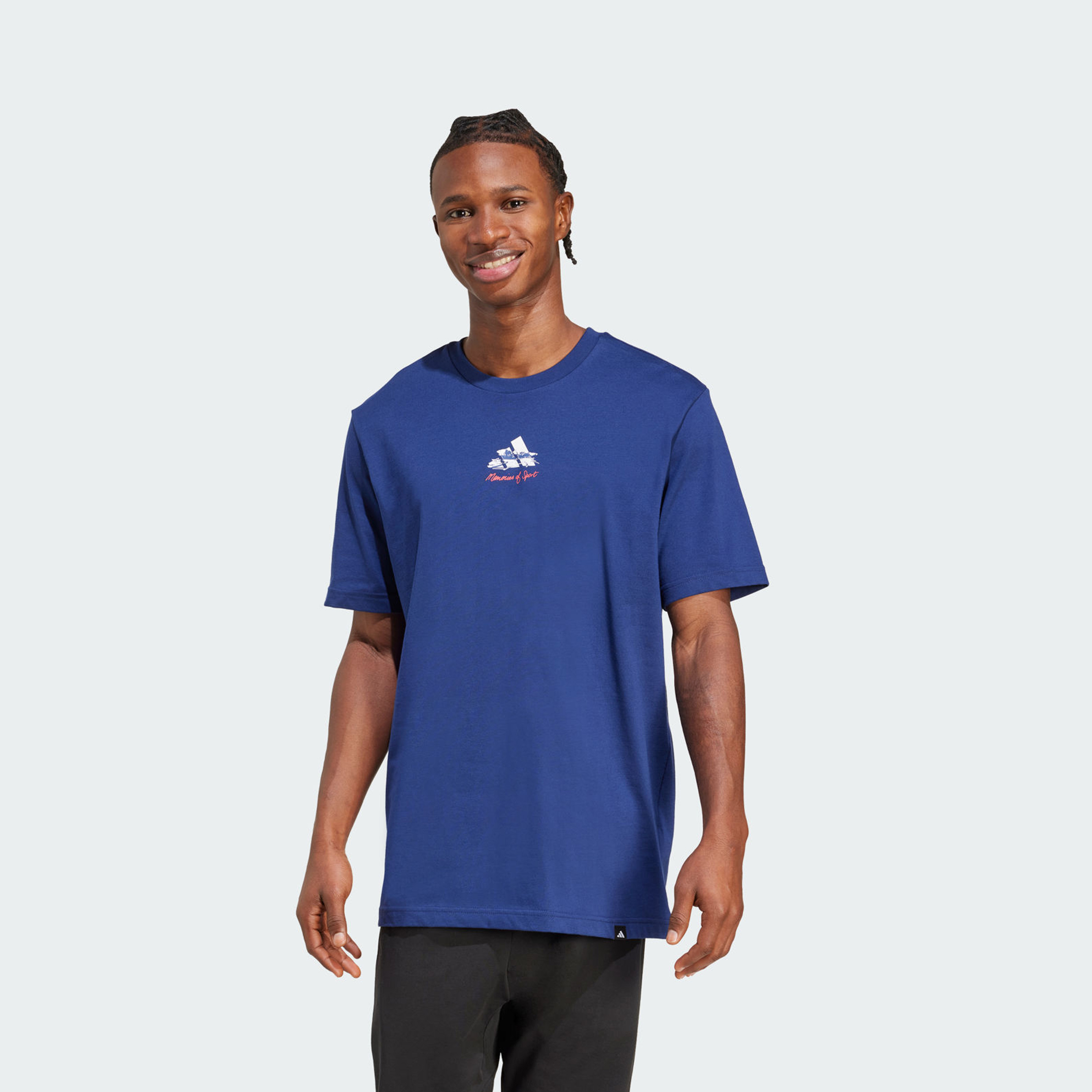 أديداس - تيشيرت جرافيكي ميموريز أوف سبورت جاليري للرجال | OE-men-clothing-sportswearandactivewear-tshirtsandpolos-image-1