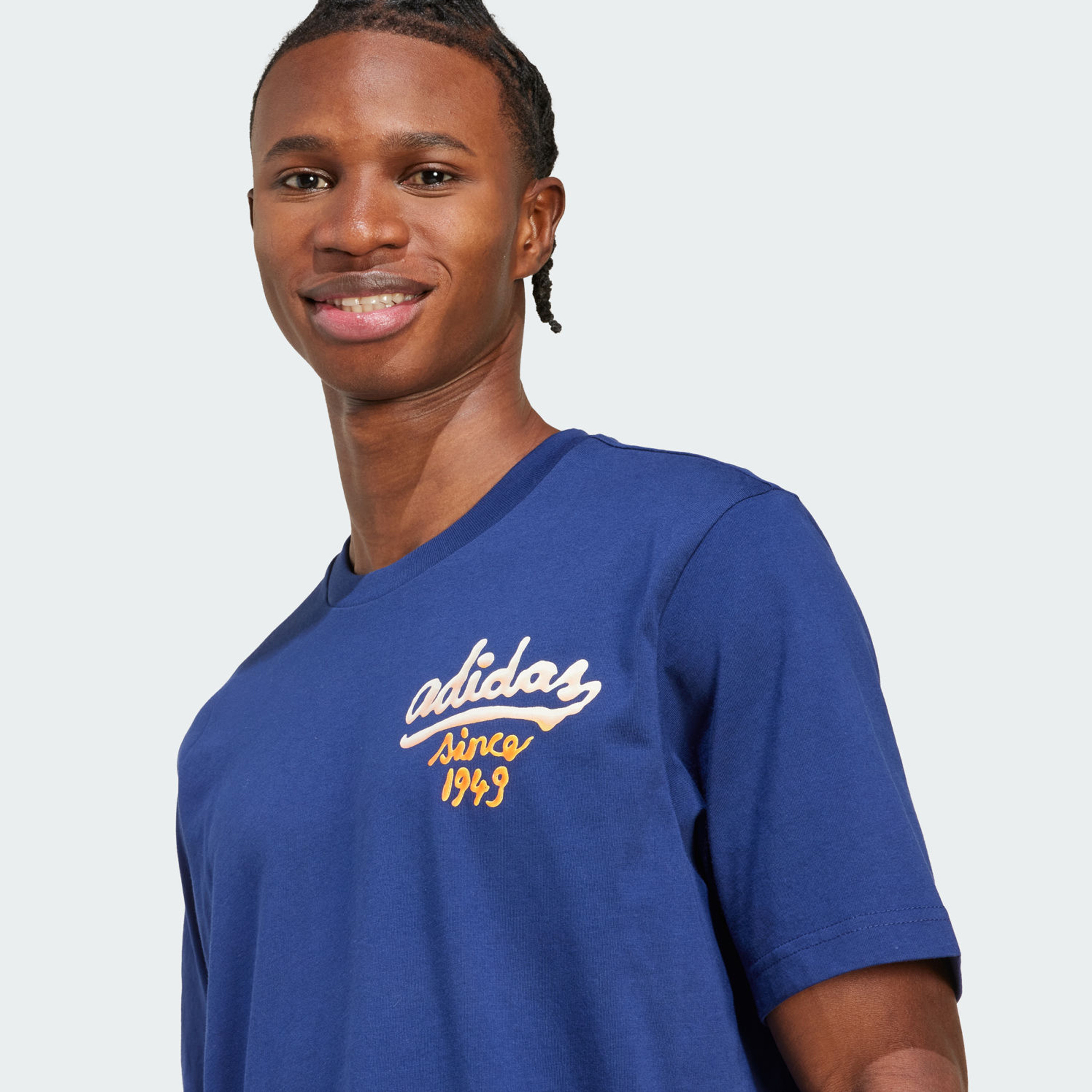 أديداس - تيشيرت جرافيكي بطبعة صلصة الطعام للرجال JM6465 | OE-men-clothing-sportswearandactivewear-tshirtsandpolos-image-5