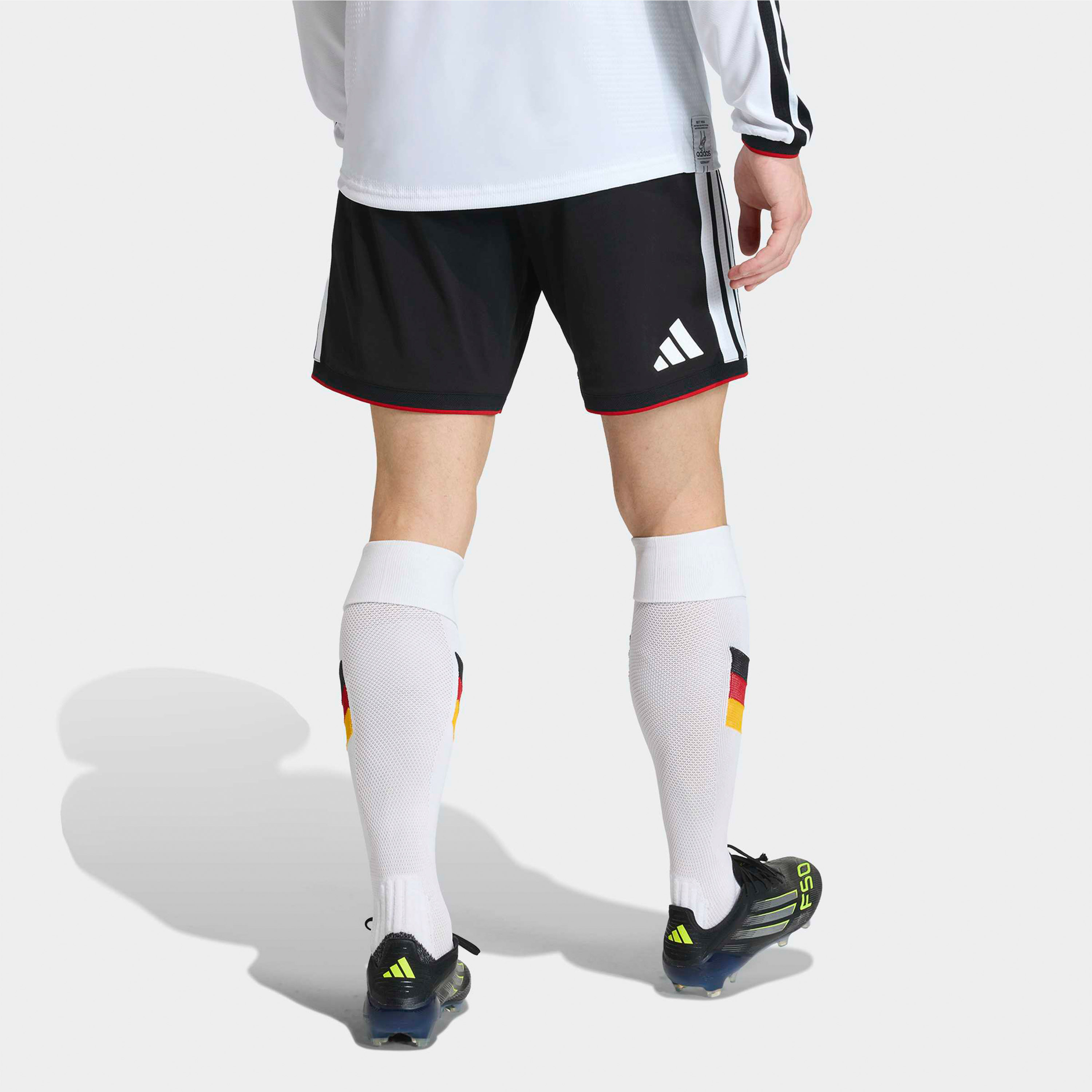 اديداس - شورت المنتخب الألماني 26 الرسمي للرجال-men-clothing-bottoms-shorts-image-3