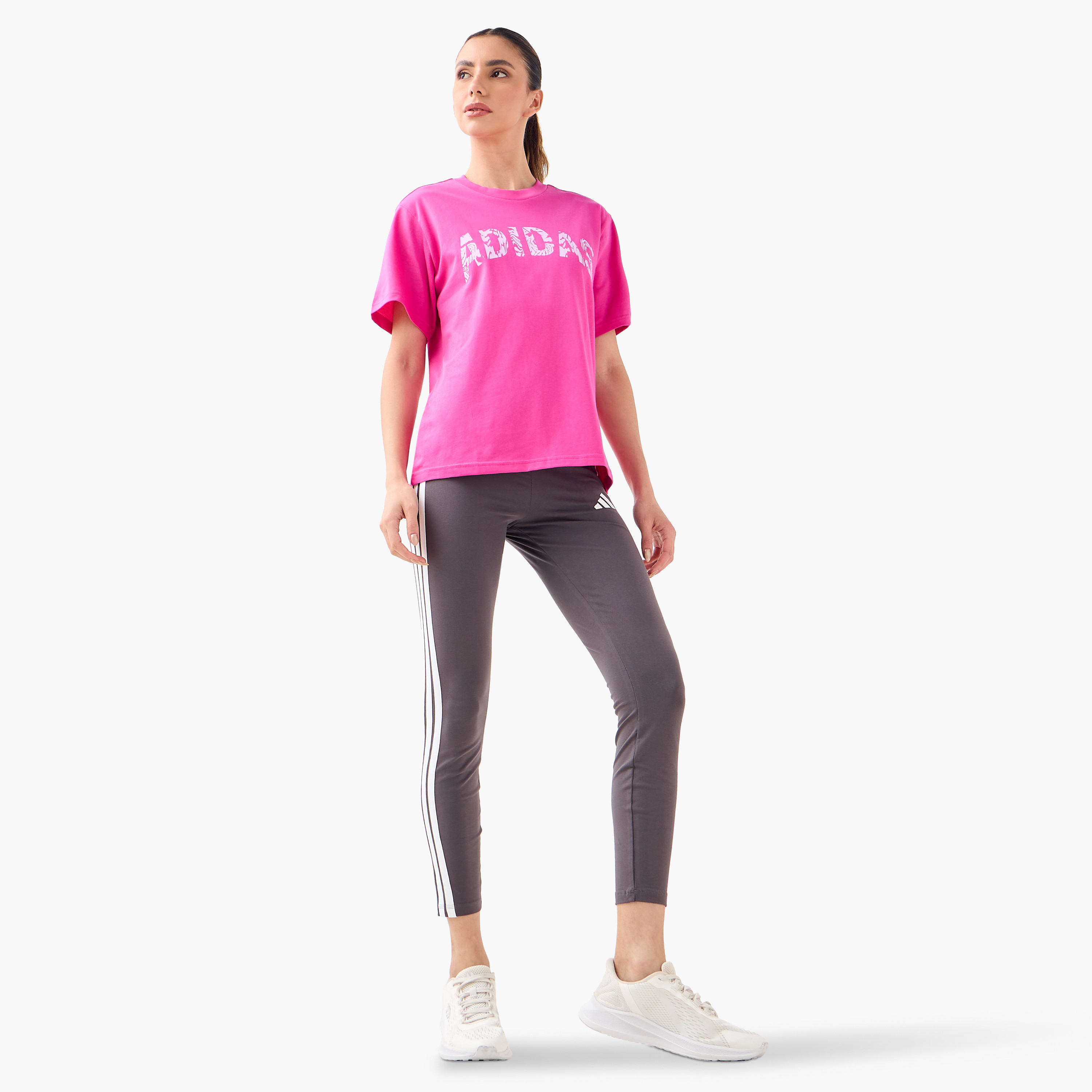 أديداس - تي شيرت برسومات مموهة - للنساء-sports-women-clothing-tshirtsandvests-image-2