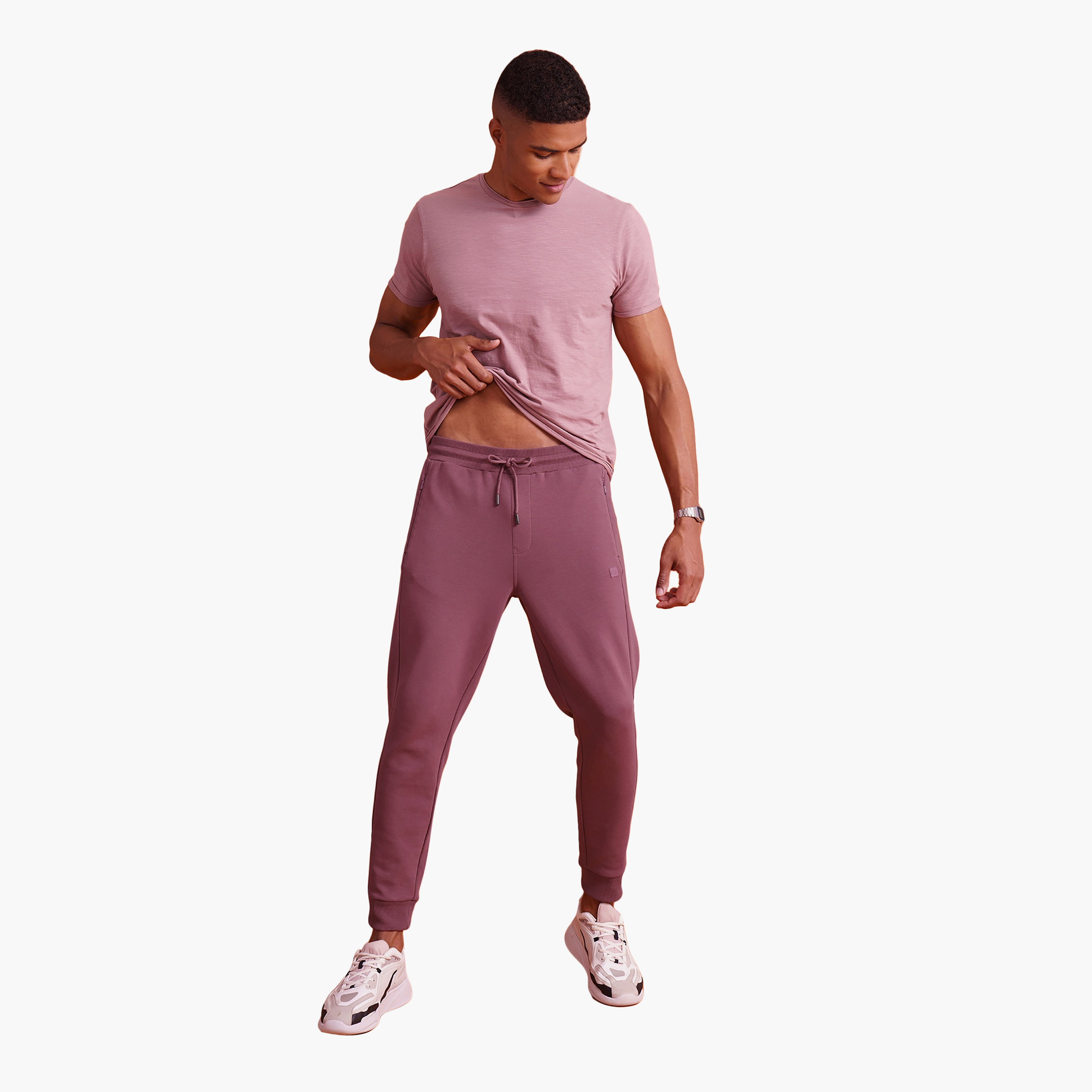 جوغر برباط عادي بمنتصف الارتفاع من دامنش-men-clothing-bottoms-joggers-image-1