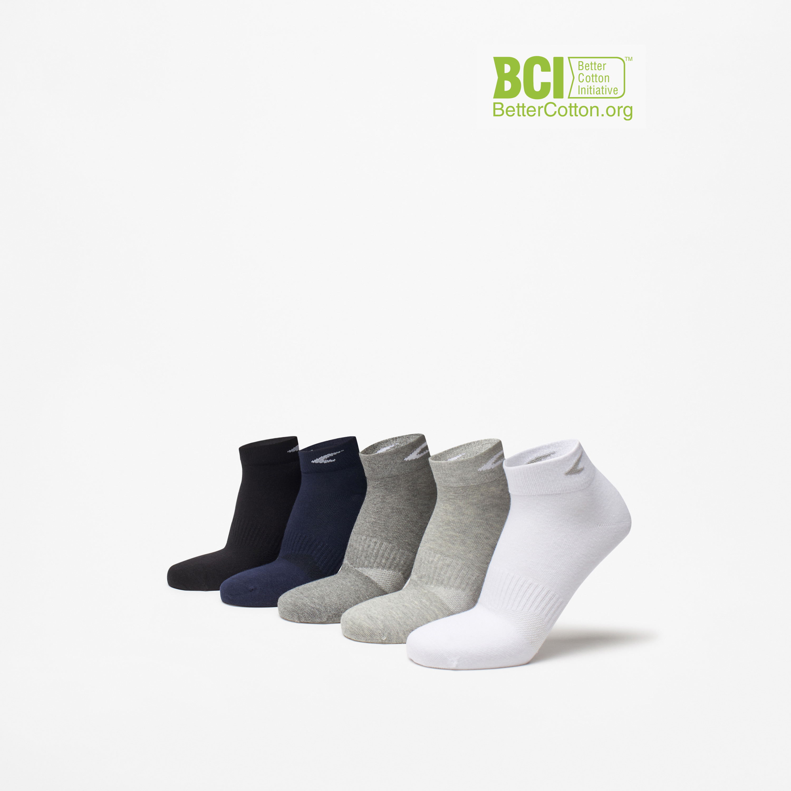 طقم جوارب ٥ أزواج بطول الكاحل وطبعات من داش-men-socks-image-1