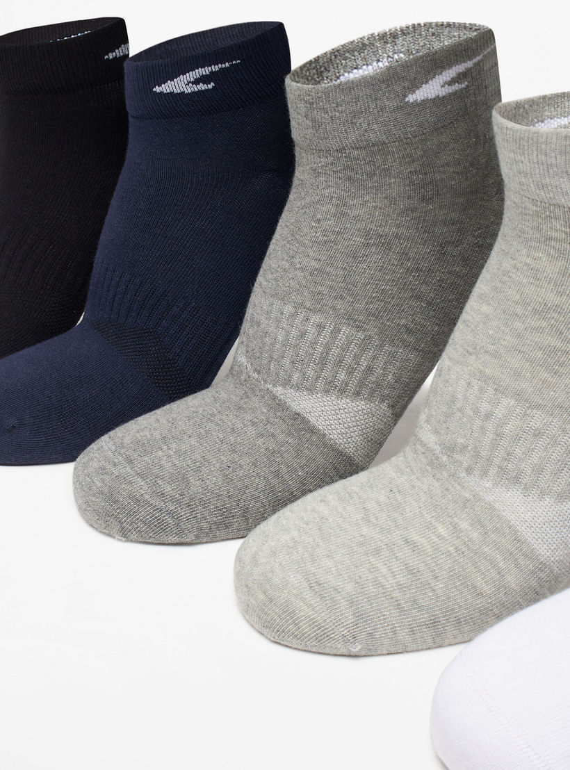 طقم جوارب ٥ أزواج بطول الكاحل وطبعات من داش-men-socks-image-2