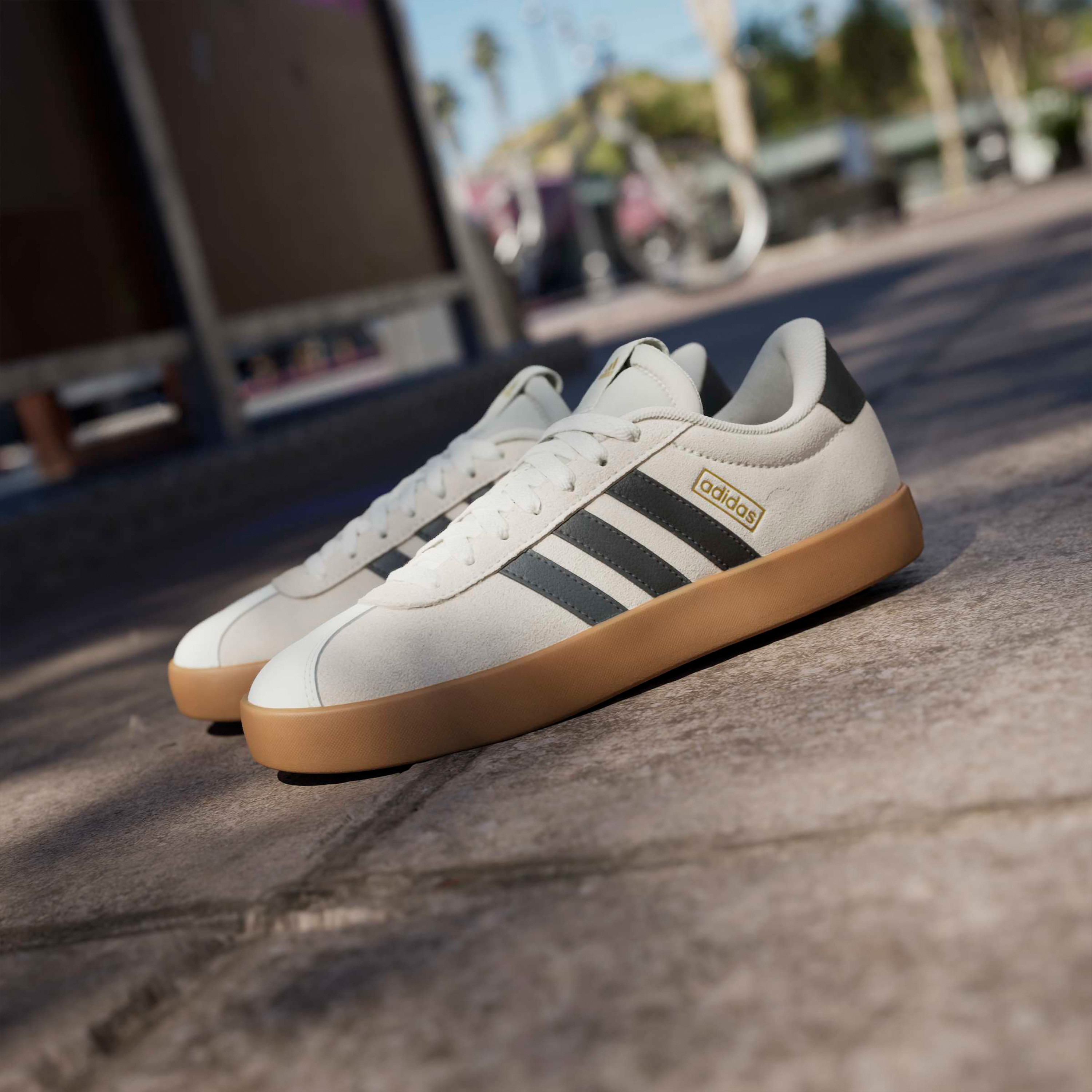 حذاء سنيكرز بطول الكاحل ورباط إغلاق في إل كورت 3.0 للنساء من أديداس-women-shoes-sneakers-image-12