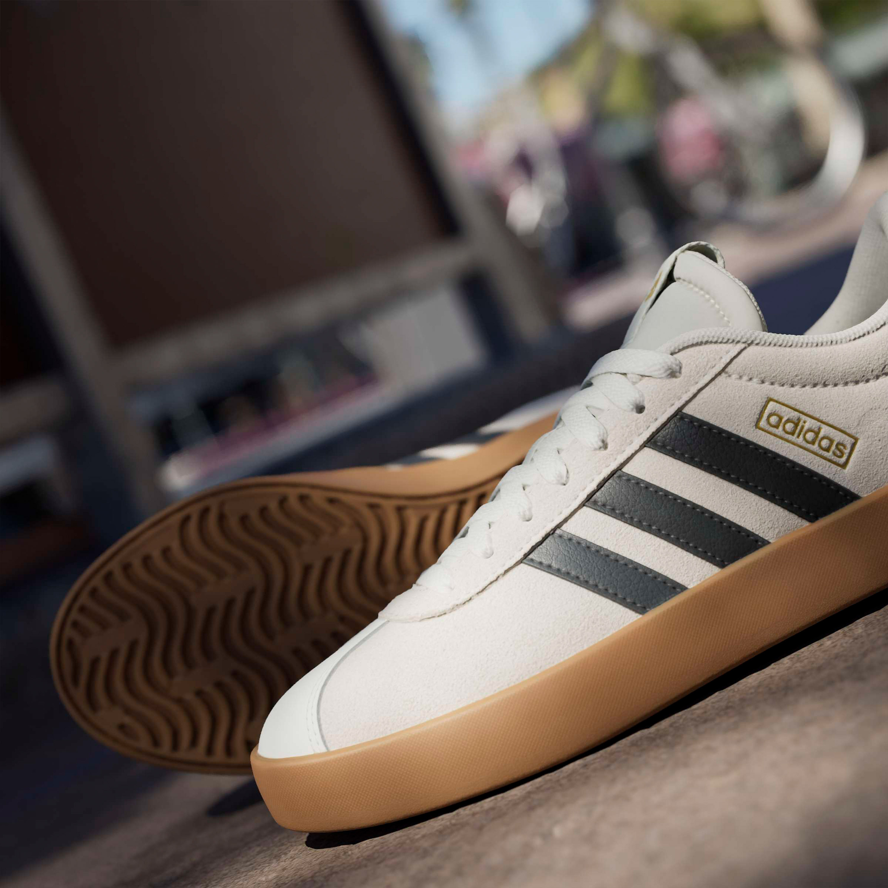 حذاء سنيكرز بطول الكاحل ورباط إغلاق في إل كورت 3.0 للنساء من أديداس-women-shoes-sneakers-image-13