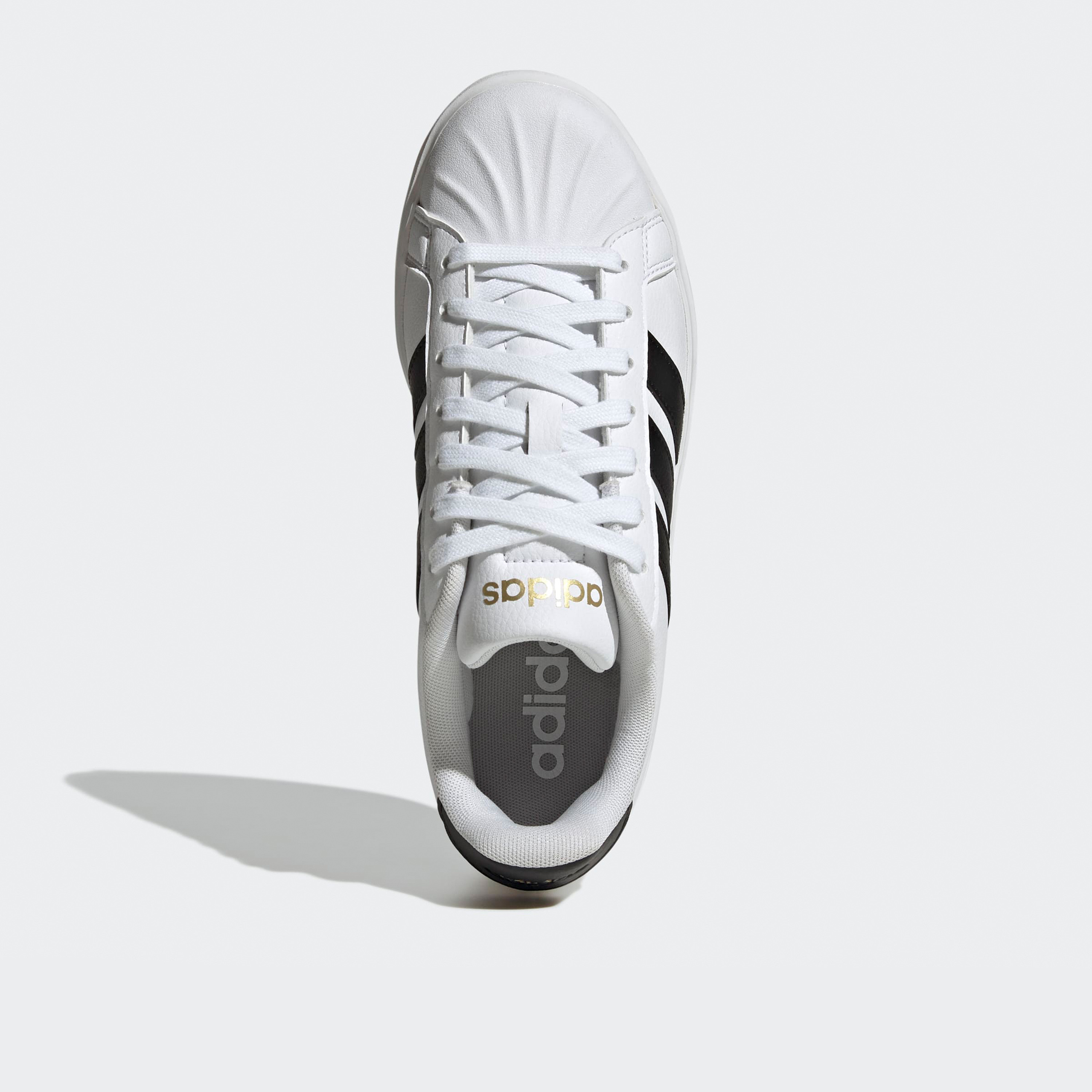 حذاء سنيكرز بطول الكاحل وشريط إغلاق لاصق ستريت توك للنساء من أديداس-women-shoes-sneakers-image-3