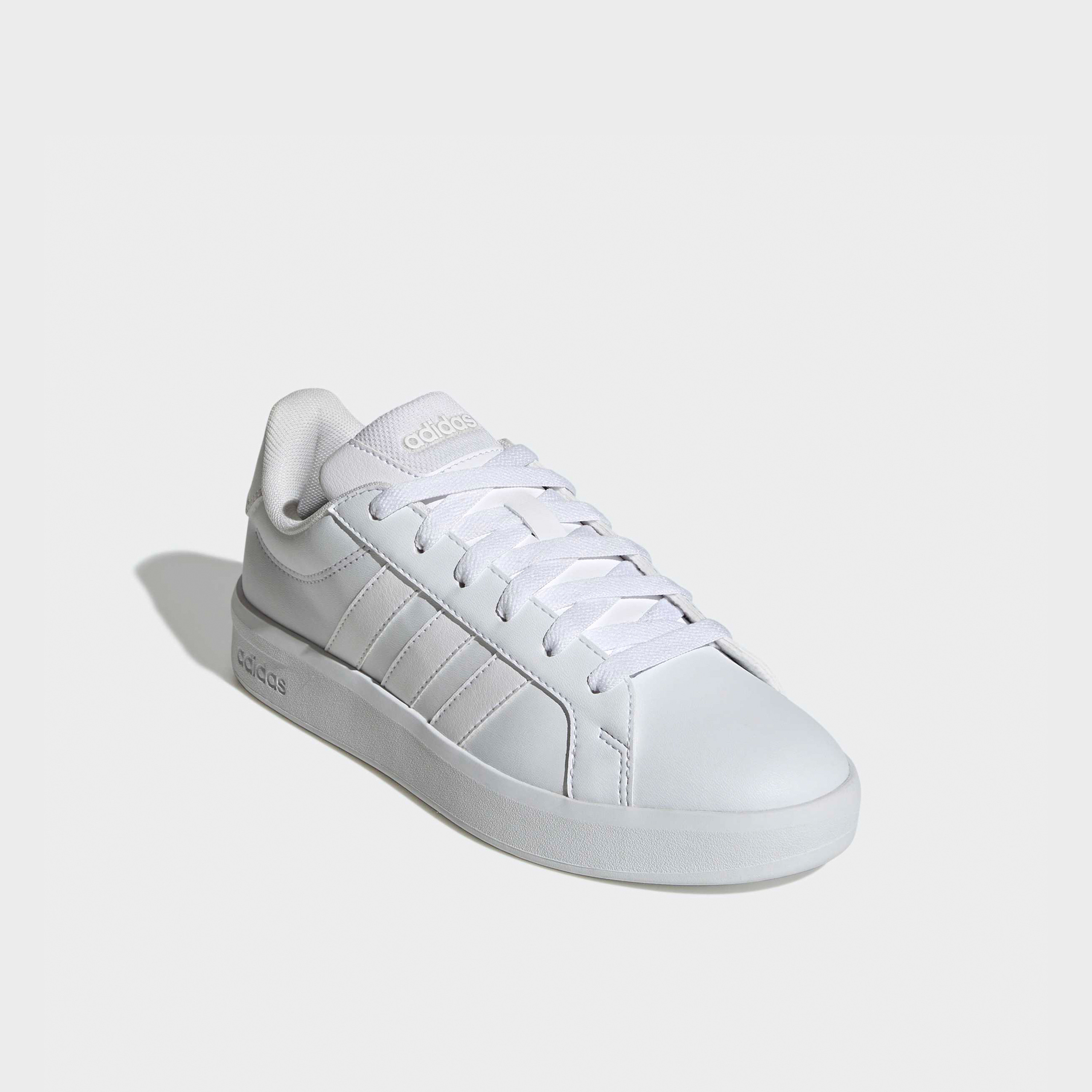 حذاء مدرسي برباط جراند كورت 3.0 للأطفال من أديداس-boys-shoes-schoolshoes-image-1