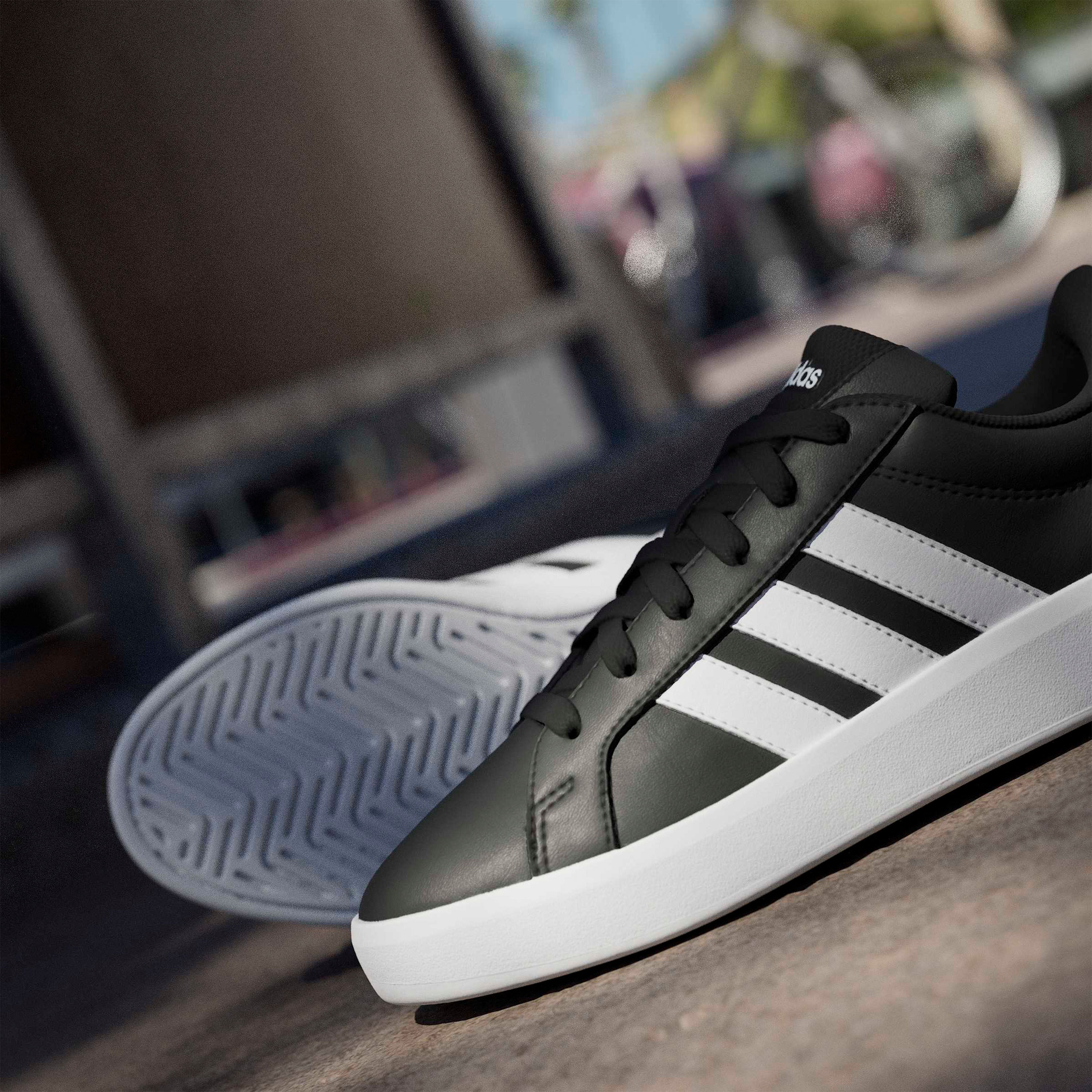 حذاء سنيكرز بطول الكاحل ورباط إغلاق جراند كورت 3.0 للأولاد من أديداس-boys-shoes-sneakers-image-12
