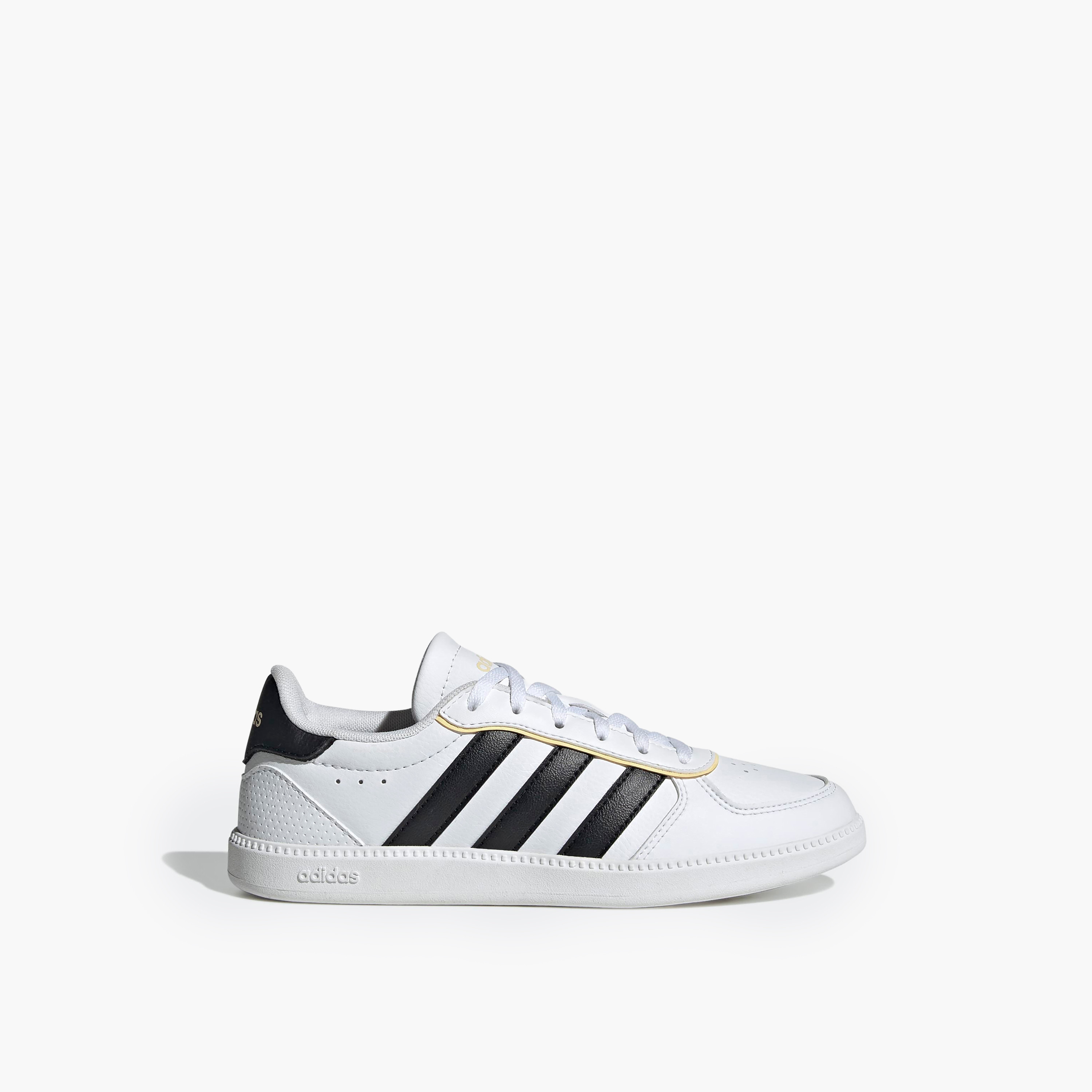 حذاء سنيكرز بريك نت سليك جيه بطول الكاحل وتصميم مثقّب ورباط للأولاد من أديداس-boys-shoes-sneakers-image-2