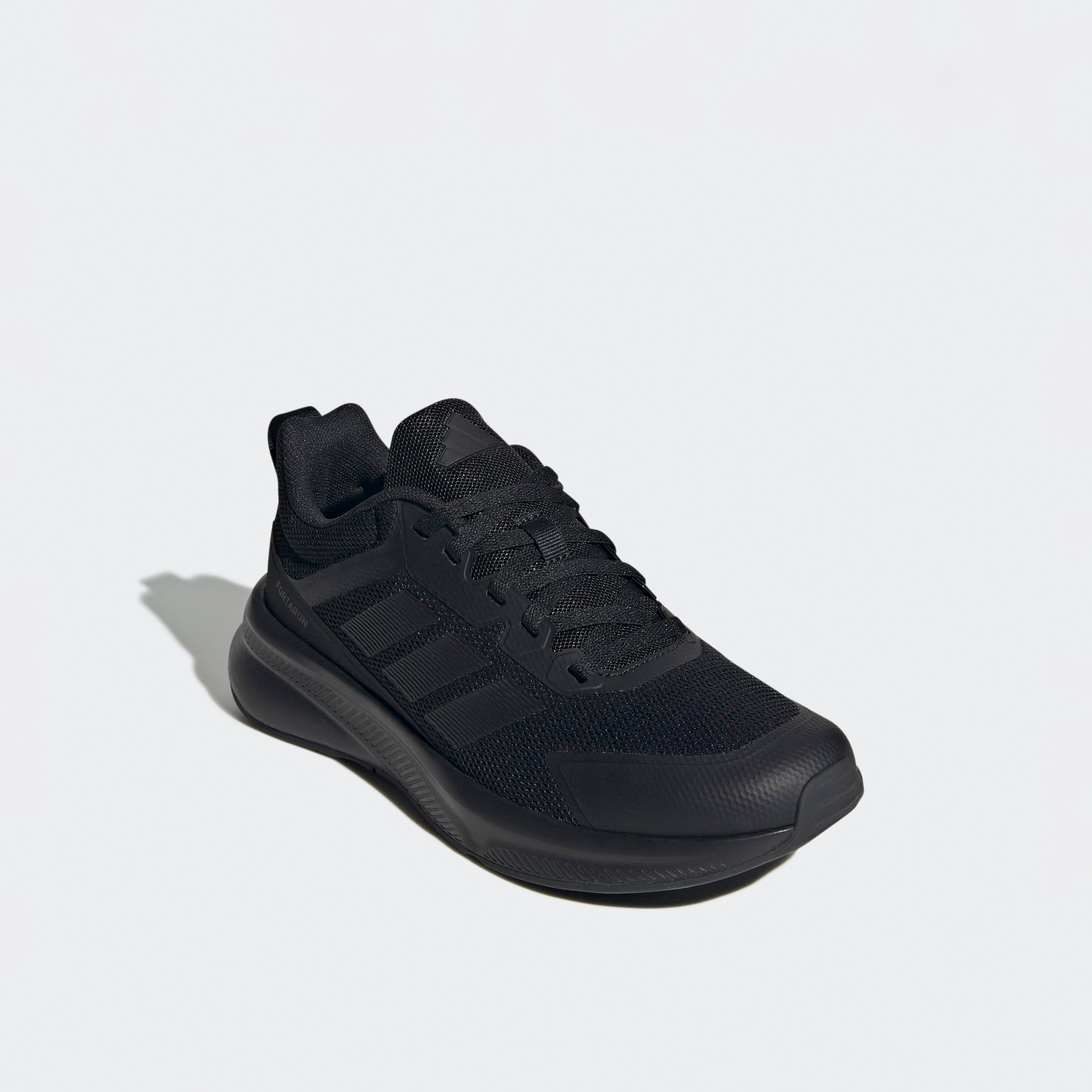حذاء مدرسي برباط فورتارن 4.0 للأطفال من أديداس-girls-shoes-sneakers-image-1