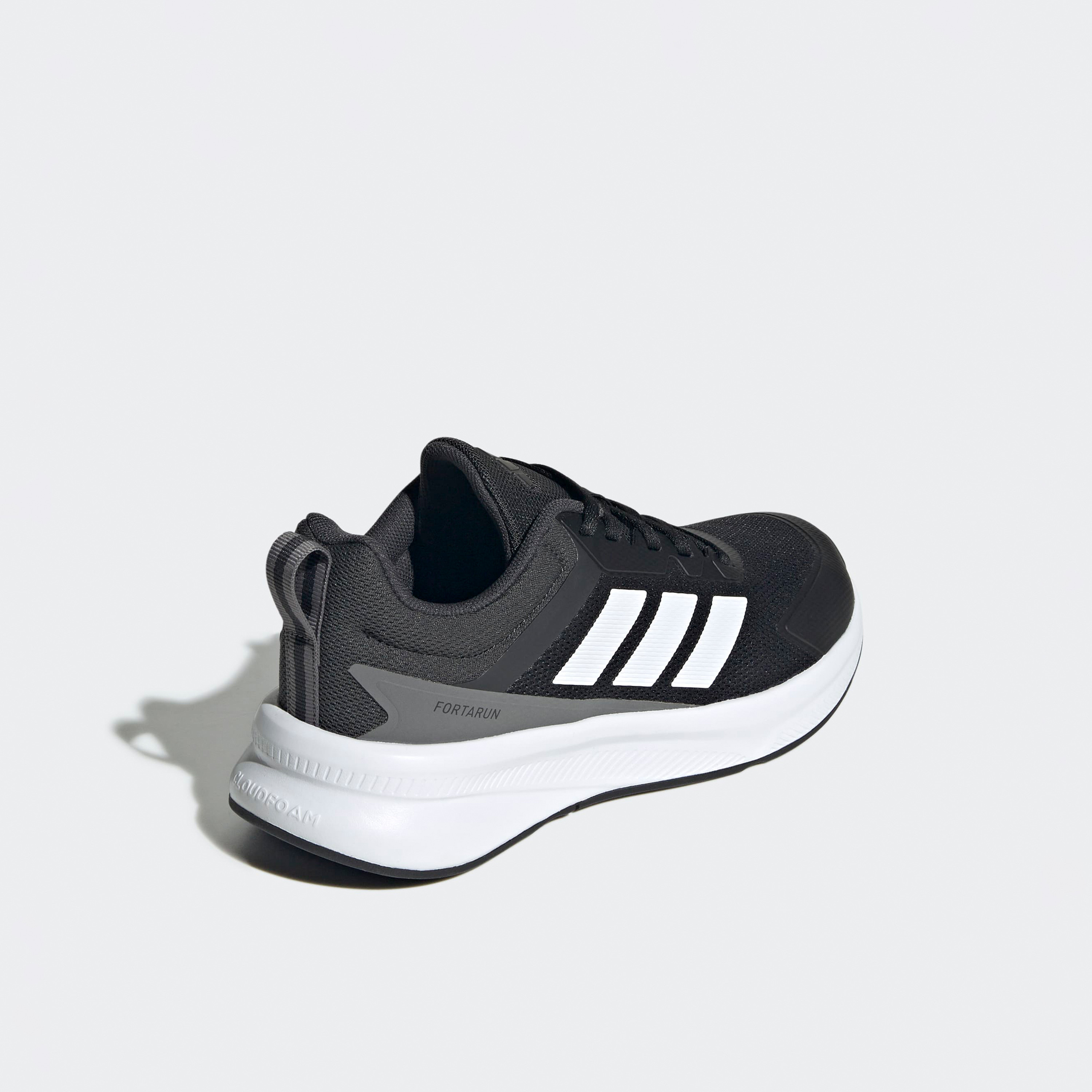 حذاء سنيكرز كاحل برباط فورتارن 4.0 للأطفال من أديداس-girls-shoes-sneakers-image-7
