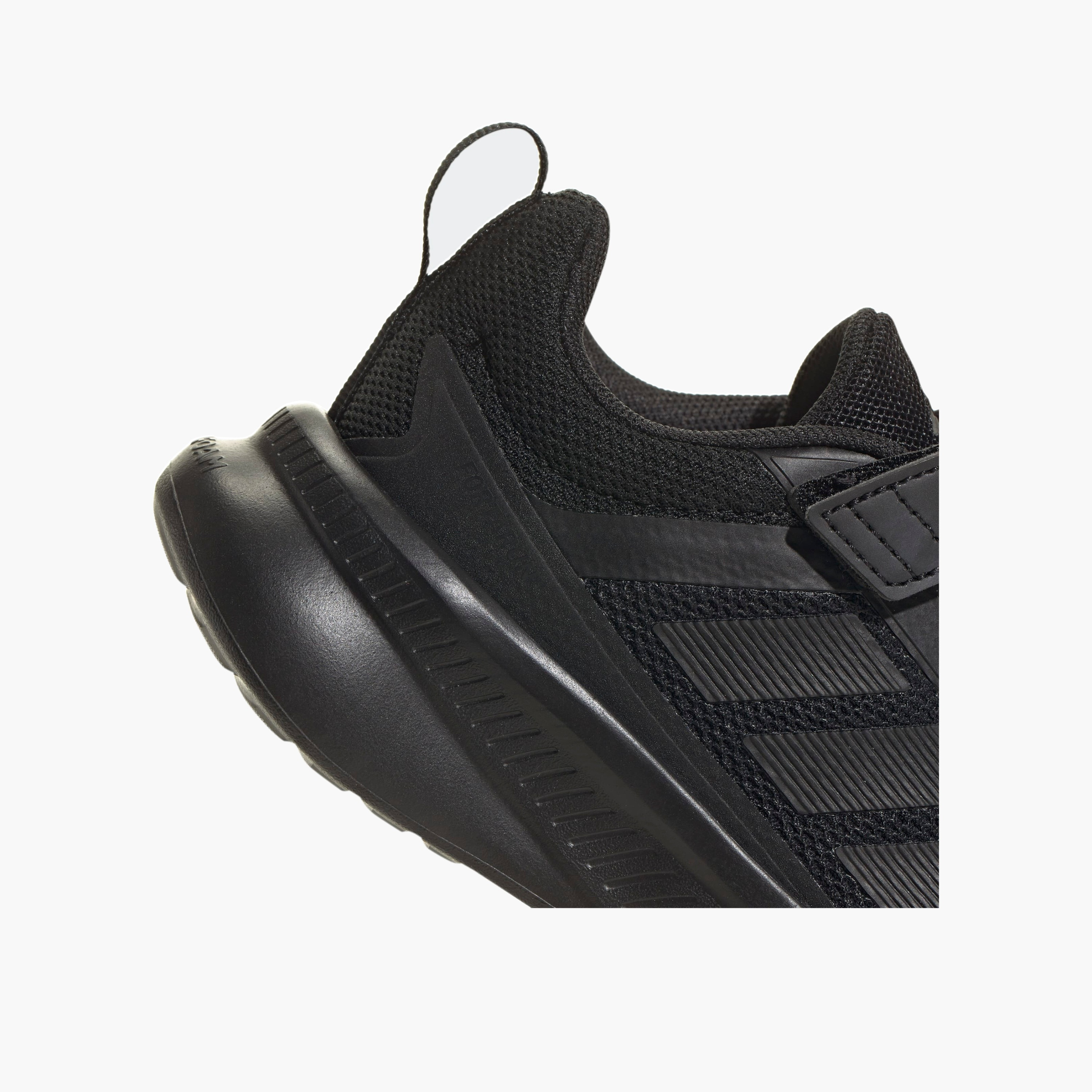 حذاء فورتارن 4.0 بشريط إغلاق للأطفال من أديداس-sports-boys-shoes-image-8