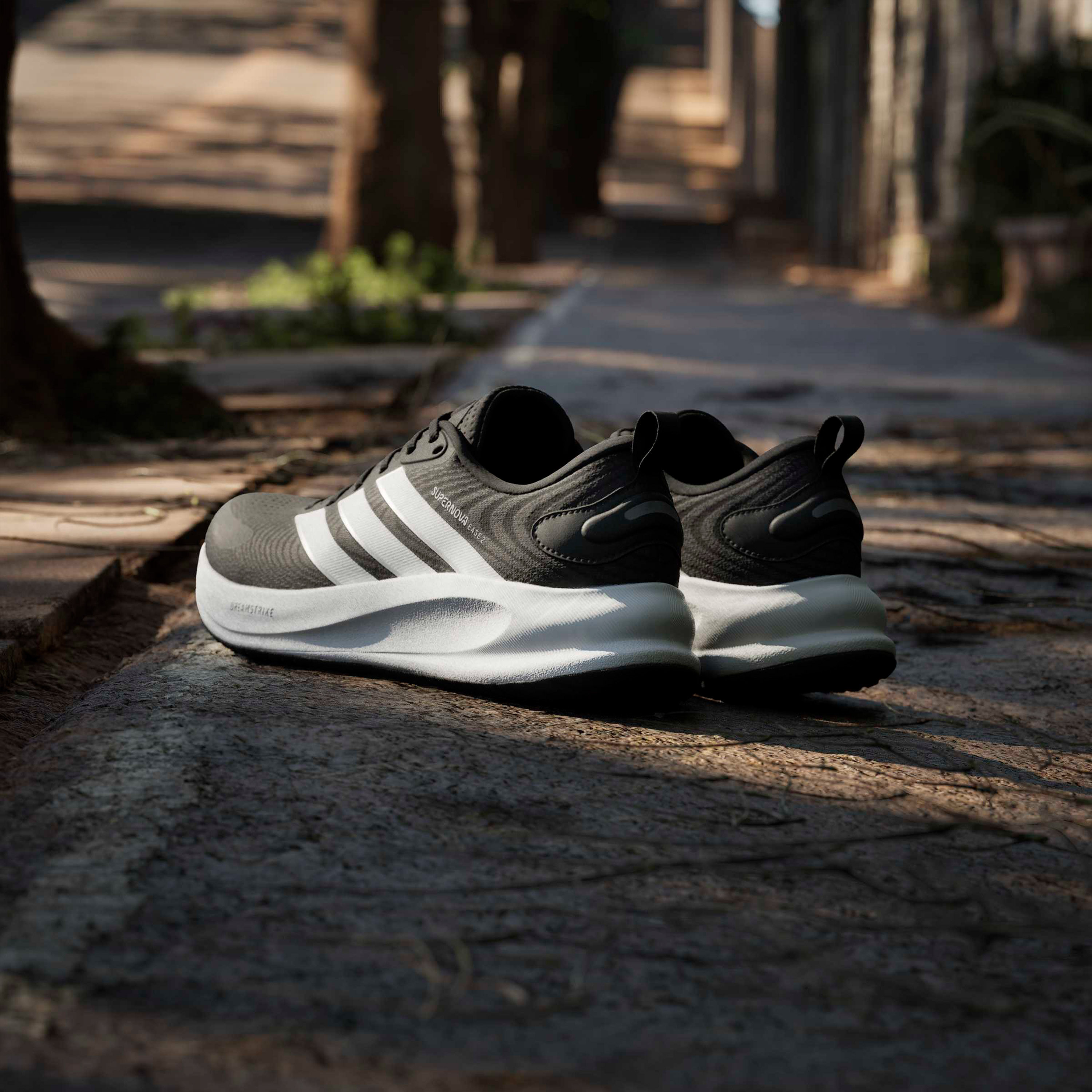 Adidas Men Supernova Ease 2 Textured Lace-Up Sports Shoes-sports-men-shoes-image-10