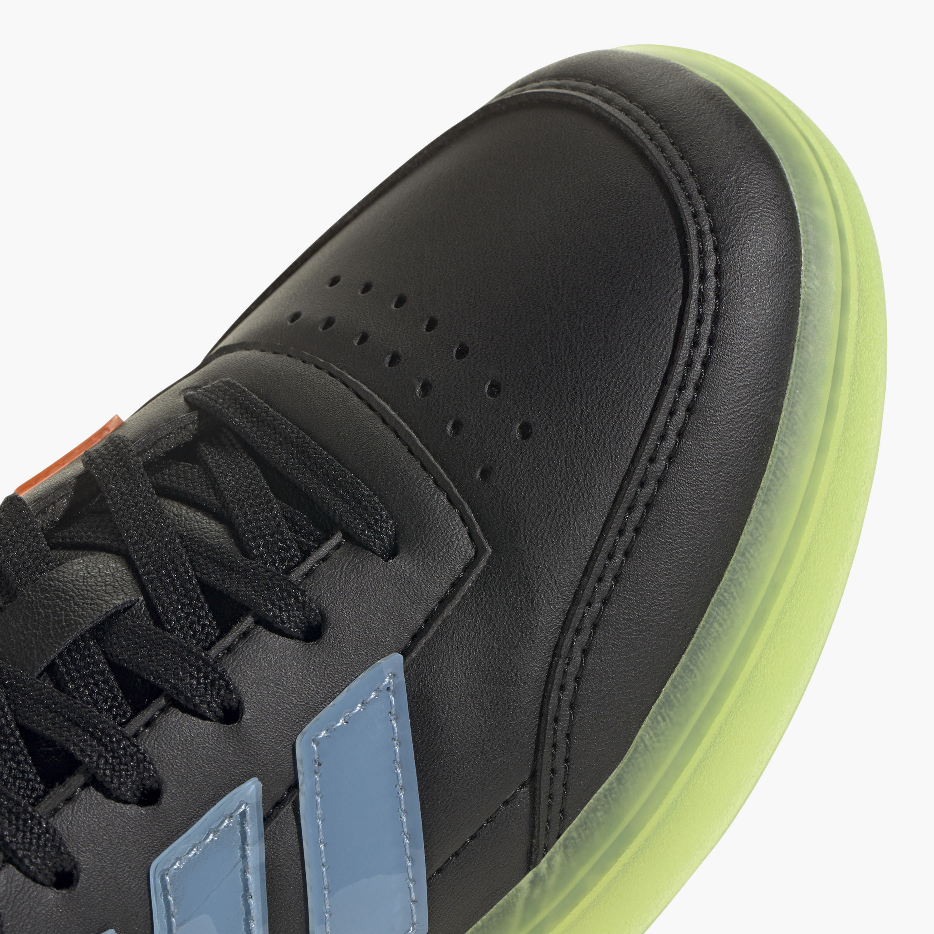 أديداس - حذاء كورتبلوك للأولاد-sports-boys-shoes-image-8