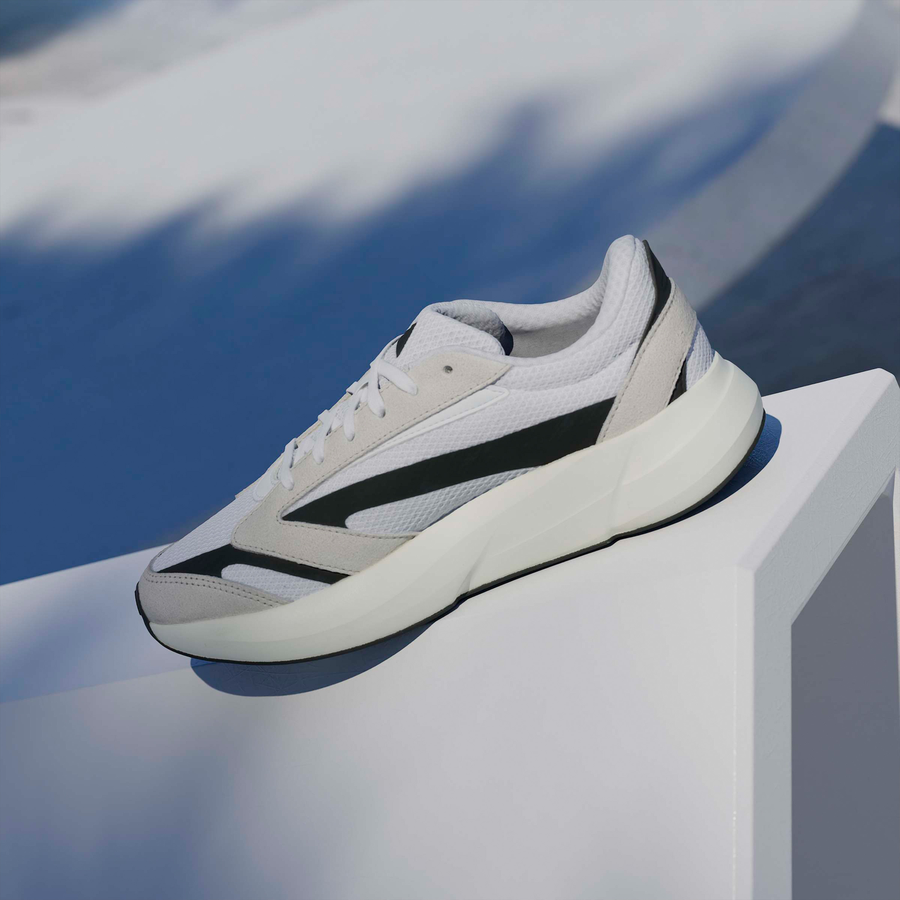 حذاء سنيكرز برباط إغلاق للكاحل لايت شيفت 2.0 للنساء من أديداس-sports-women-shoes-image-10