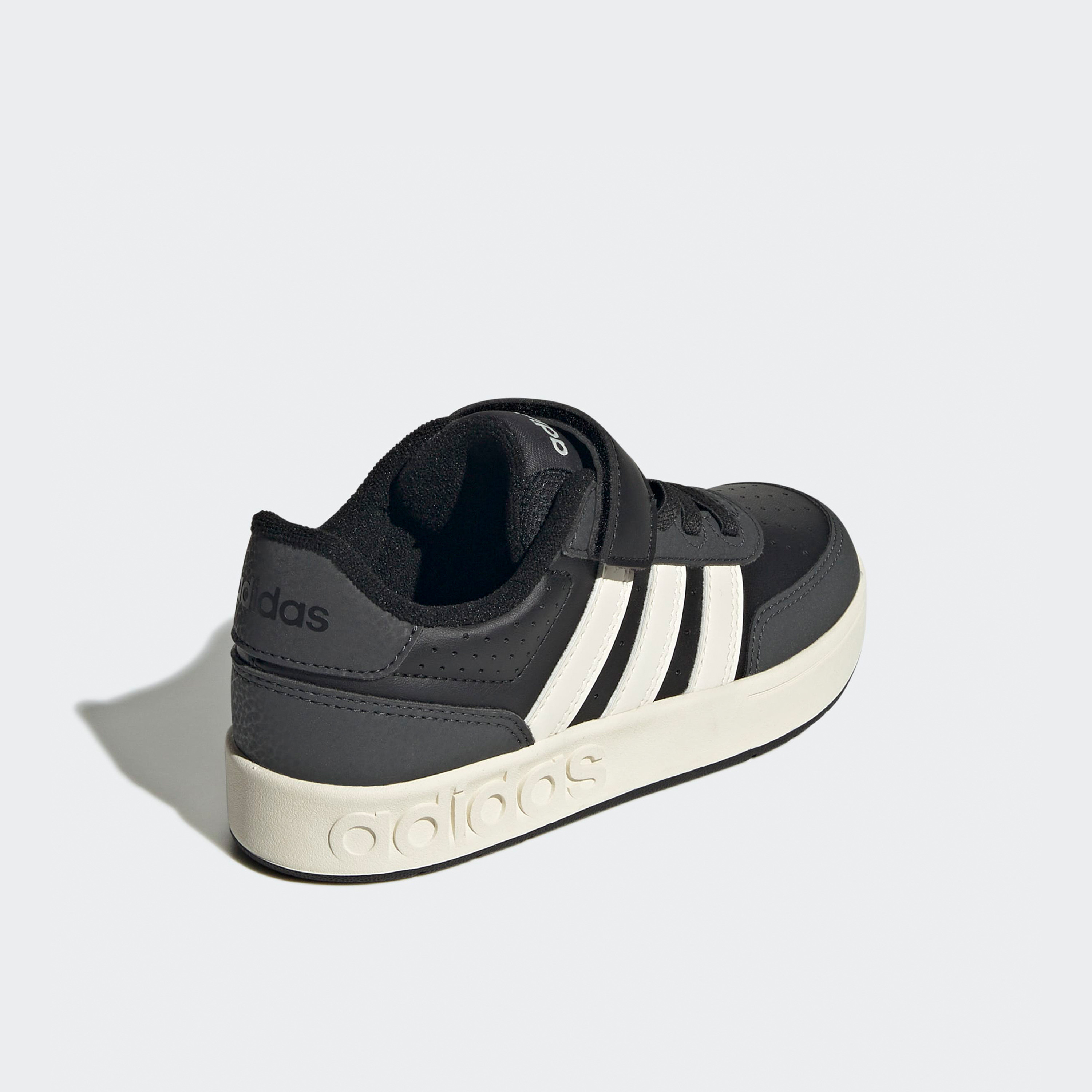 حذاء سنيكرز بشريط إغلاث لاصق للأولاد بريكبيس من أديداس-boys-shoes-sneakers-image-5